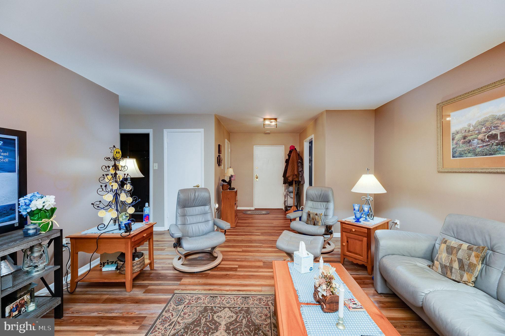 HUMMINGBIRD HILL - Residential