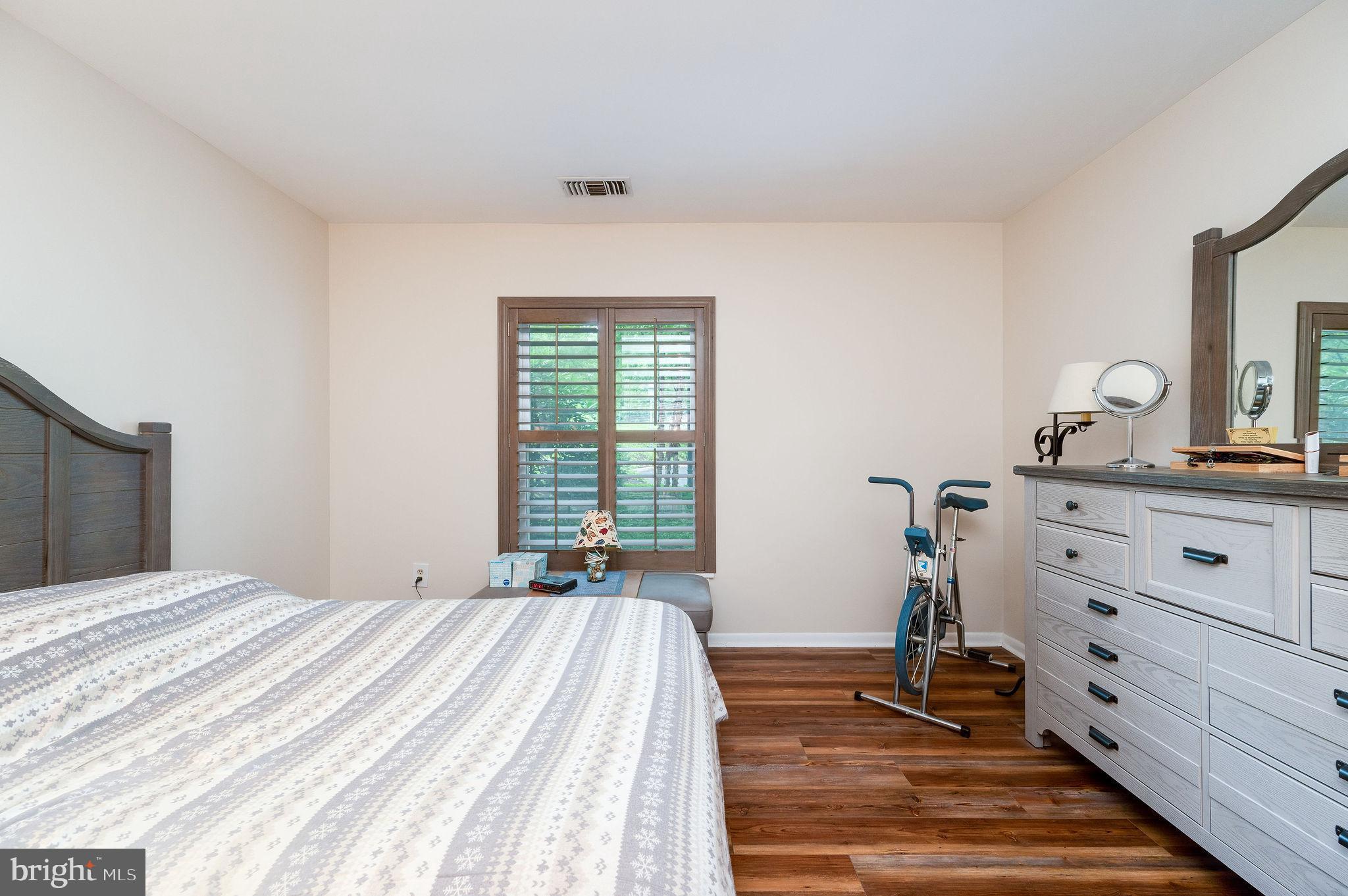 HUMMINGBIRD HILL - Residential