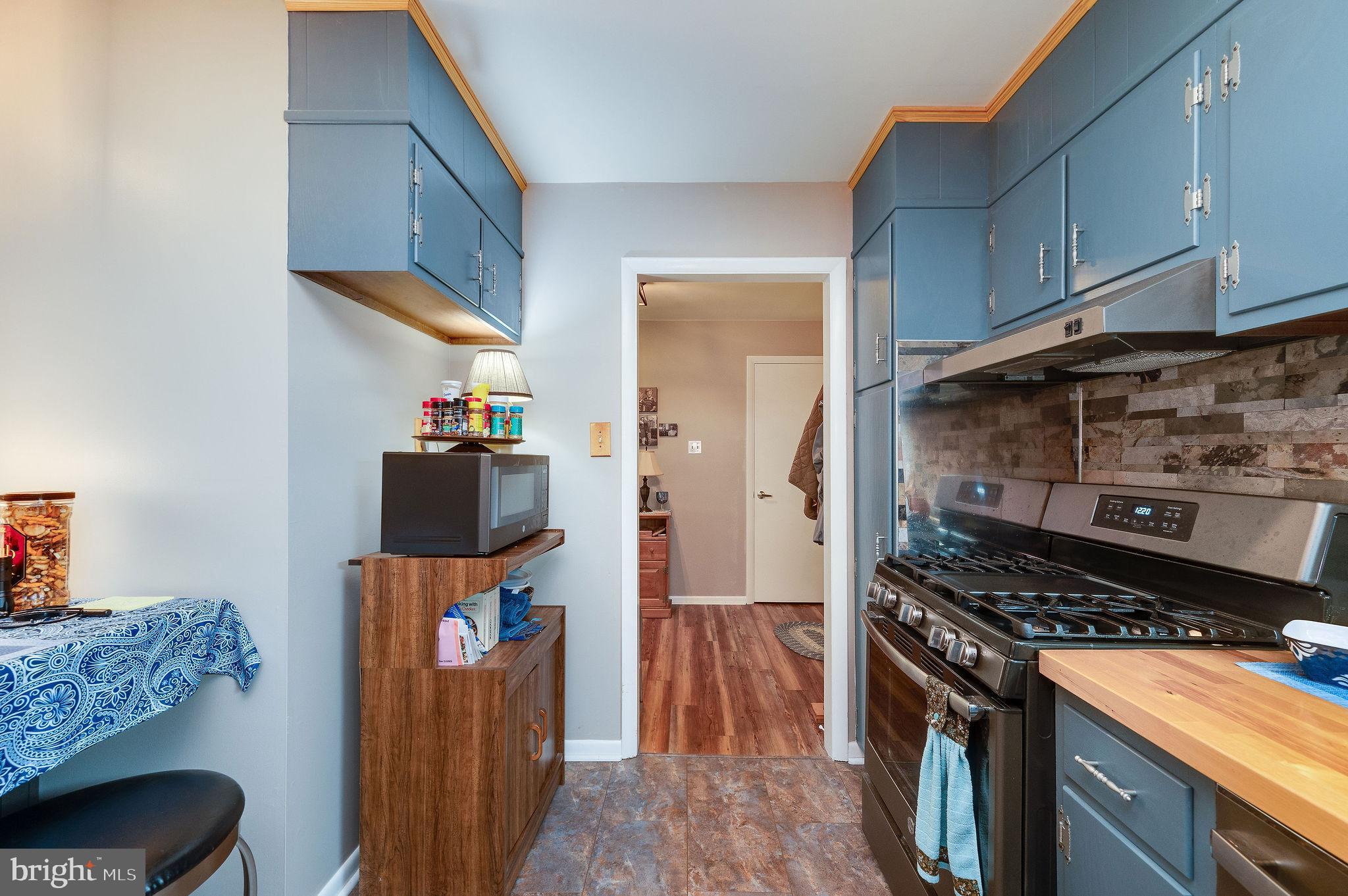 HUMMINGBIRD HILL - Residential