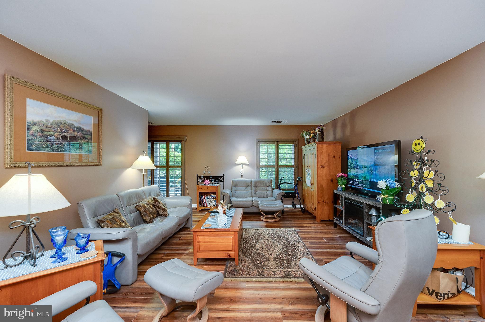 HUMMINGBIRD HILL - Residential