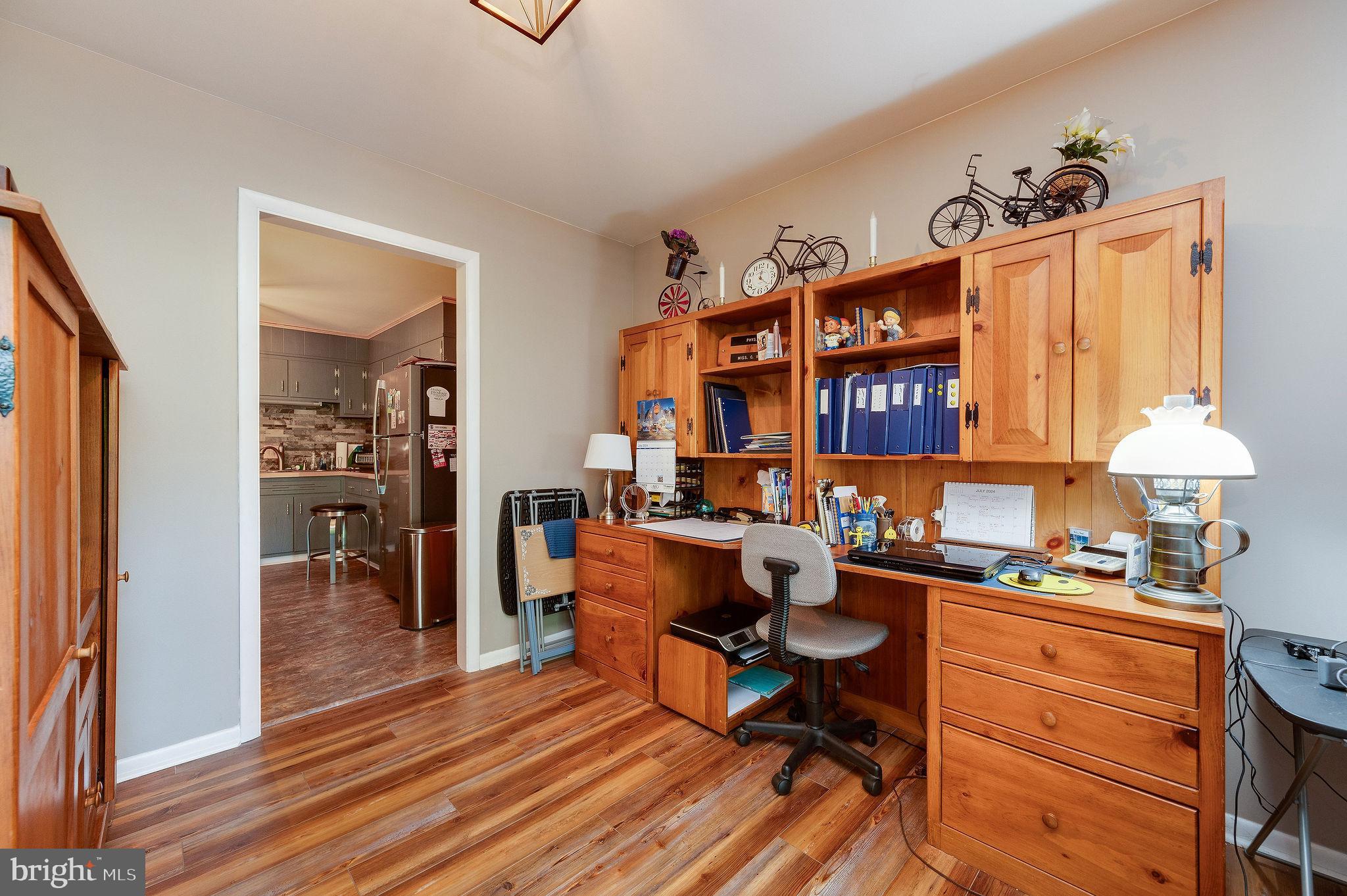 HUMMINGBIRD HILL - Residential