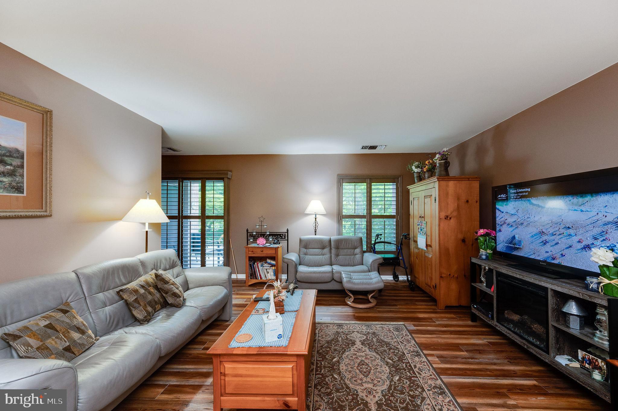 HUMMINGBIRD HILL - Residential