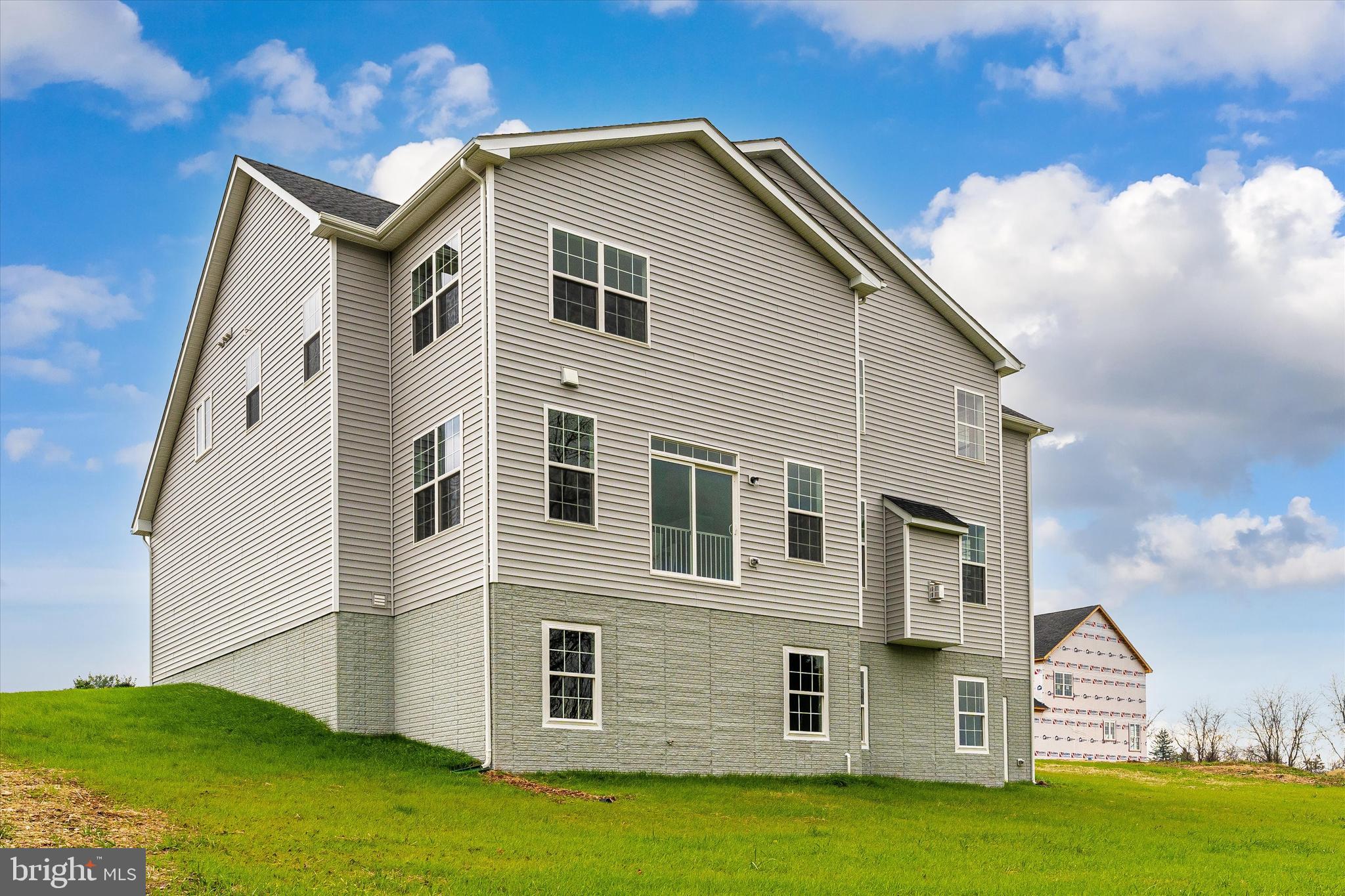 MEADOWRIDGE - Residential