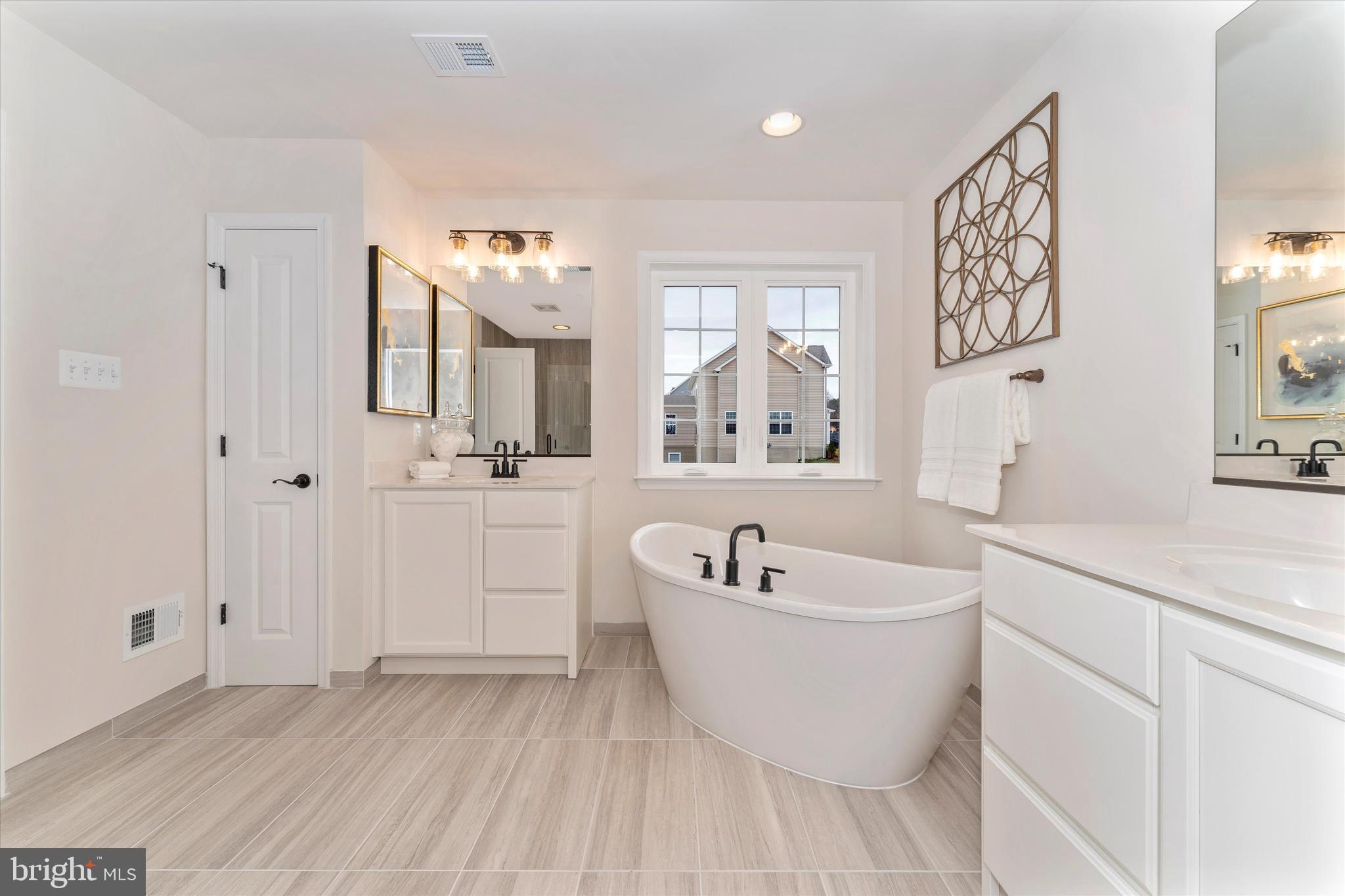 MEADOWRIDGE - Residential