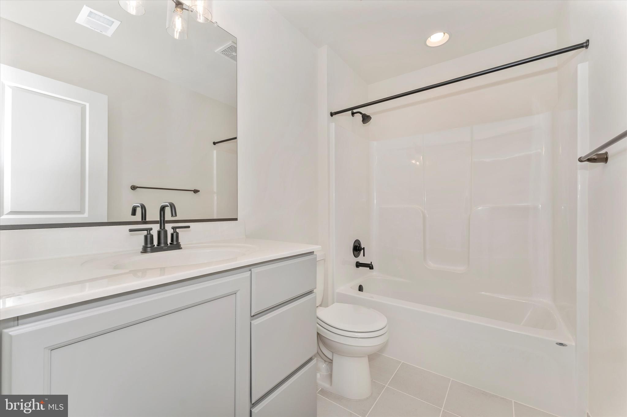 MEADOWRIDGE - Residential