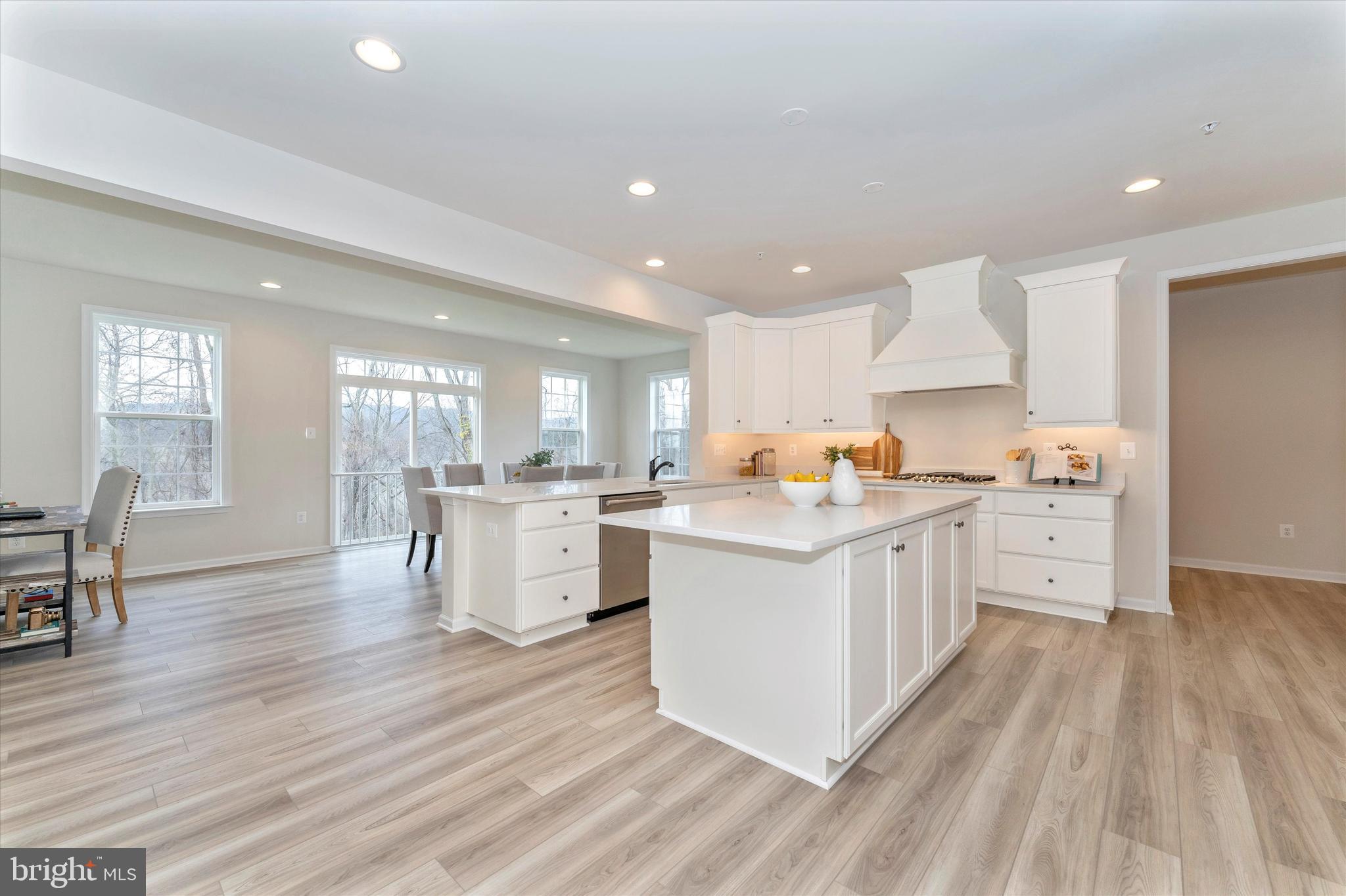 MEADOWRIDGE - Residential