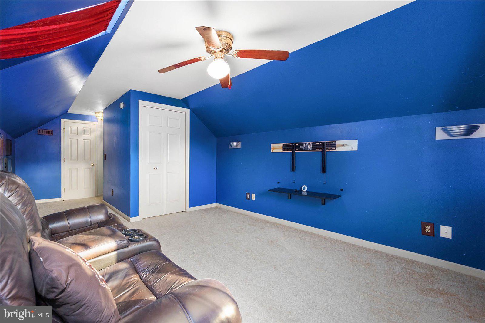 CROSS CREEK - Residential