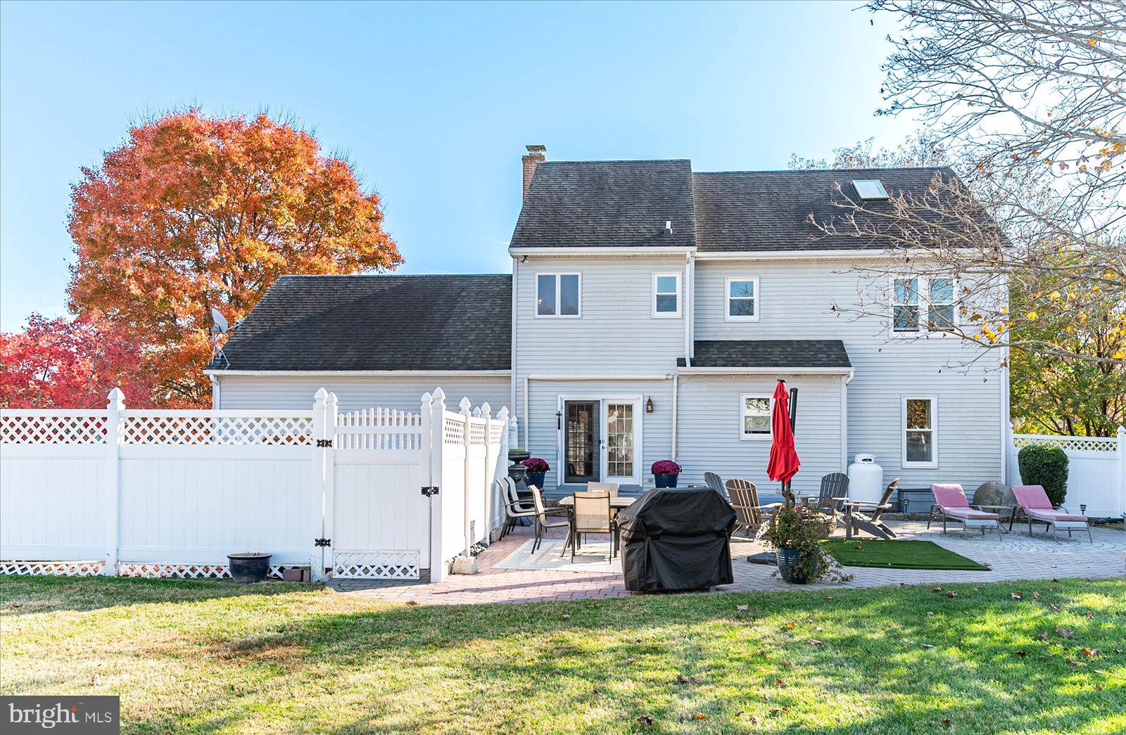 CROSS CREEK - Residential