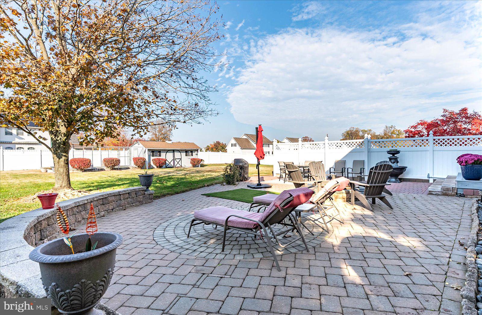 CROSS CREEK - Residential