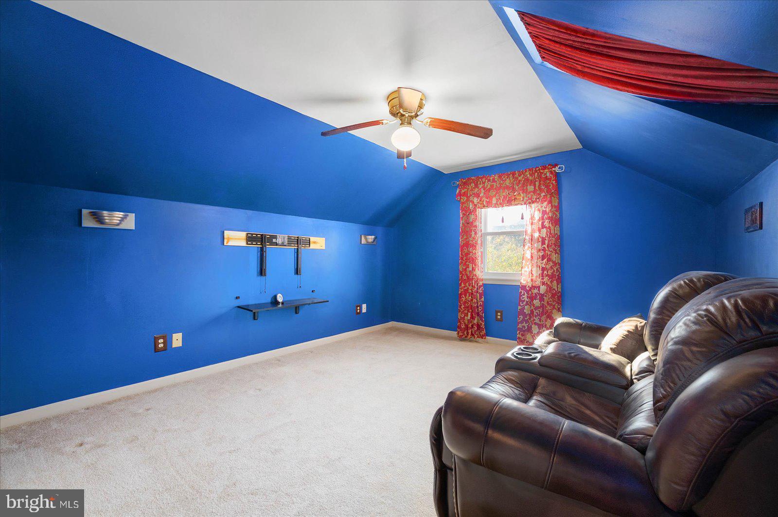 CROSS CREEK - Residential