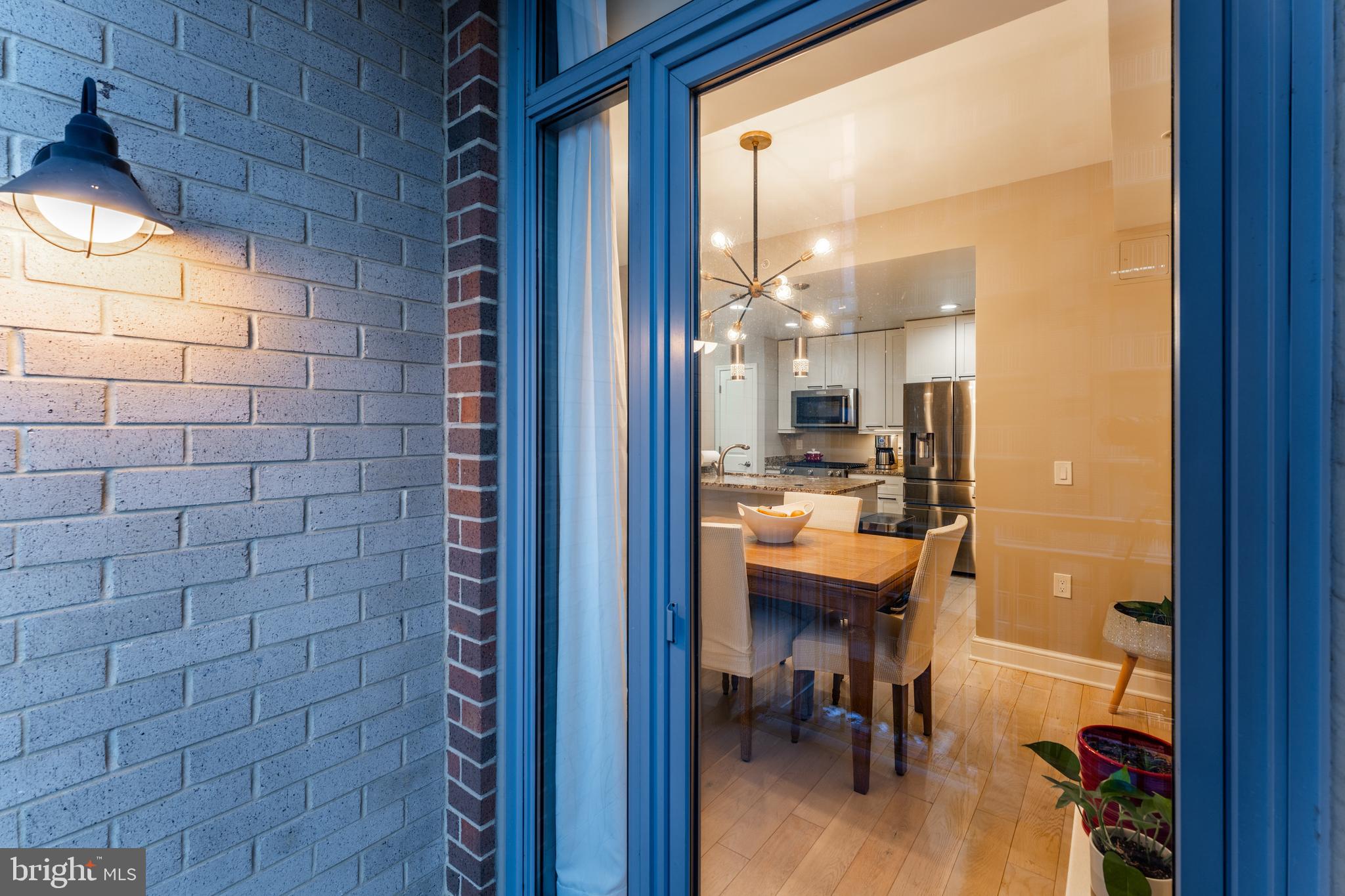 MIDTOWN AT RESTON TOWN CENTER - Residential