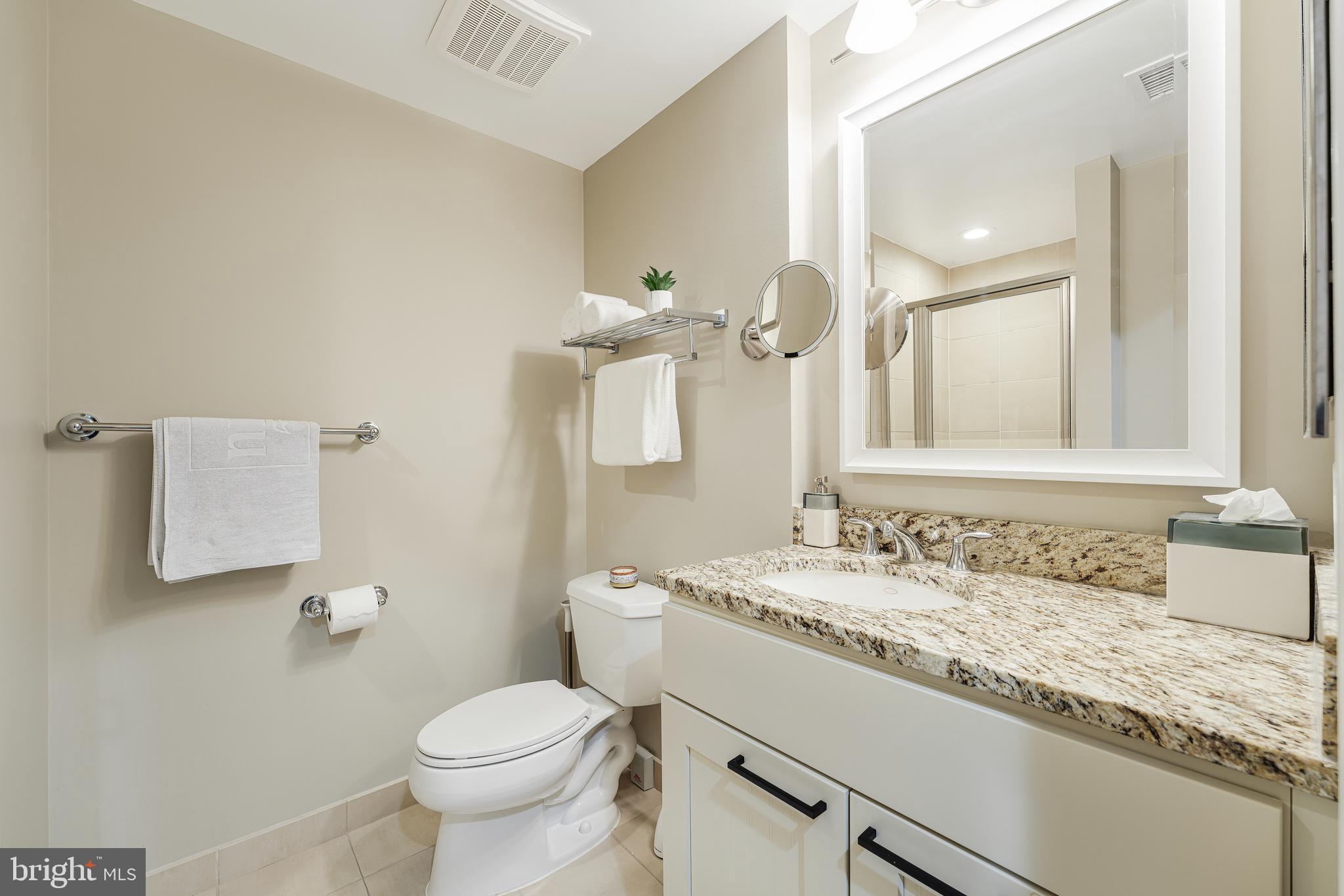 MIDTOWN AT RESTON TOWN CENTER - Residential