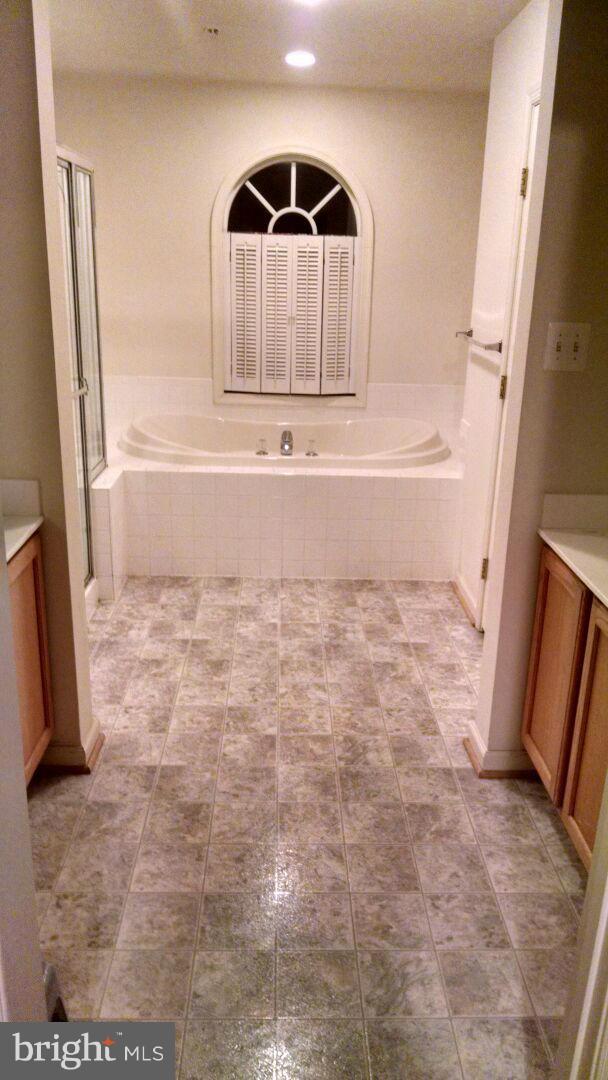 SADDLEBROOK WEST - Residential