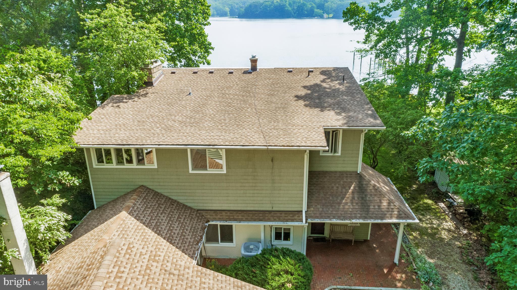 2037 INDIAN CIRCLE