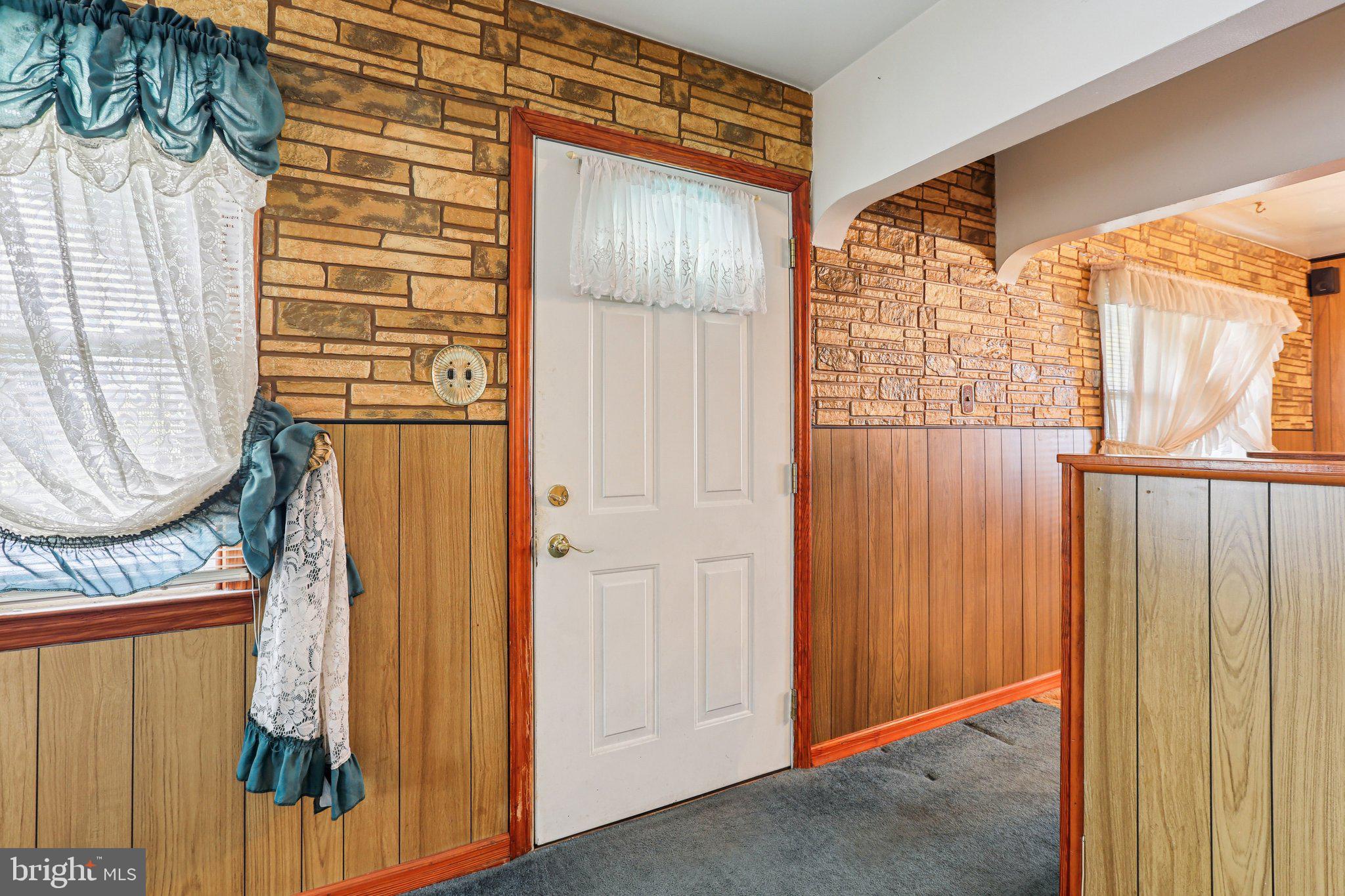 ARUNDEL GARDENS - Residential