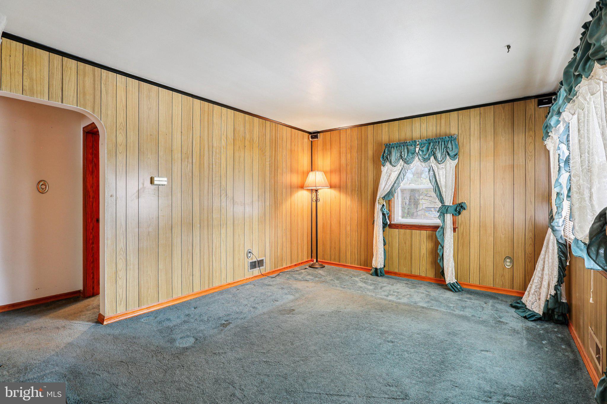 ARUNDEL GARDENS - Residential