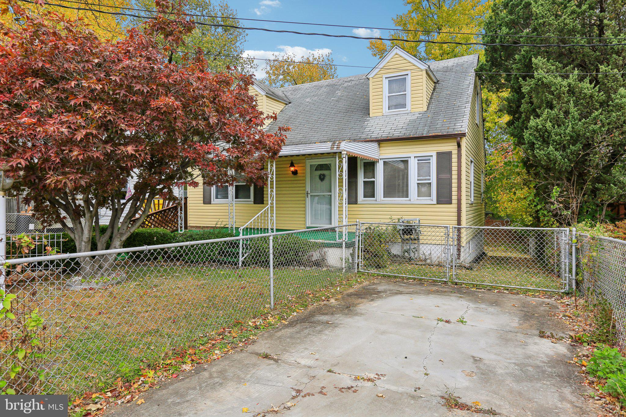 ARUNDEL GARDENS - Residential