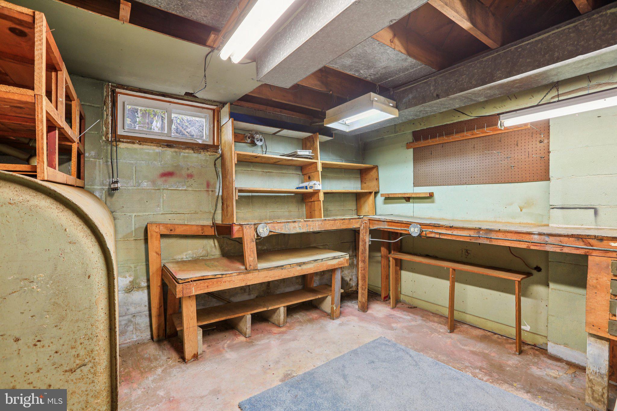 ARUNDEL GARDENS - Residential