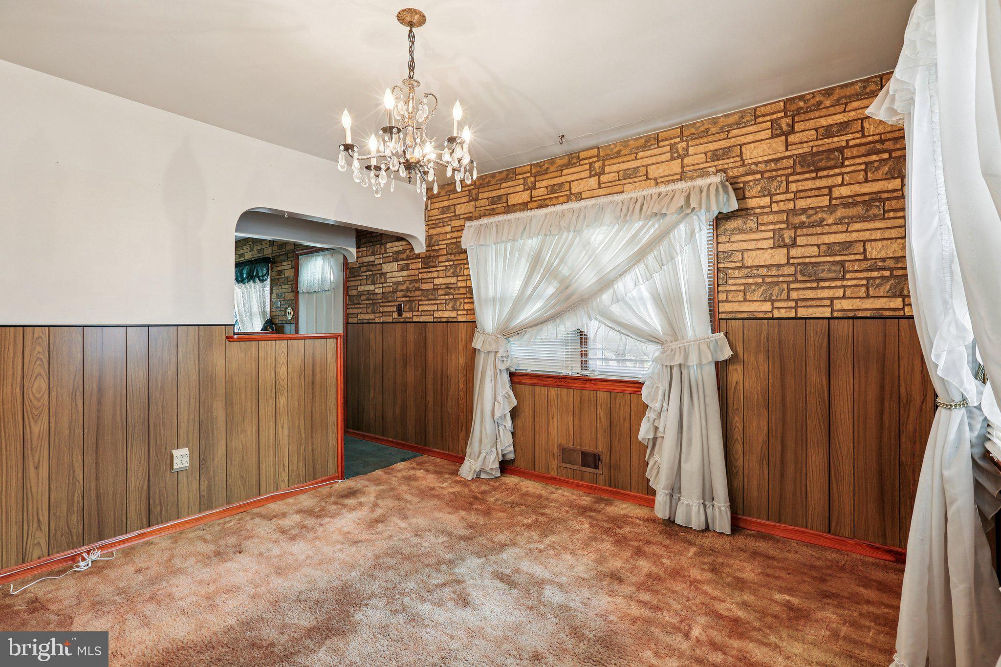 ARUNDEL GARDENS - Residential