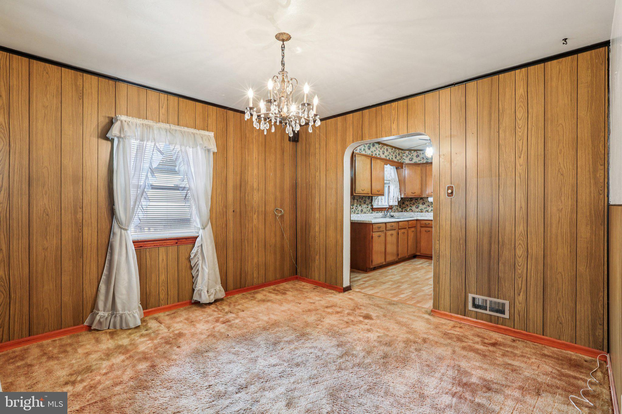 ARUNDEL GARDENS - Residential