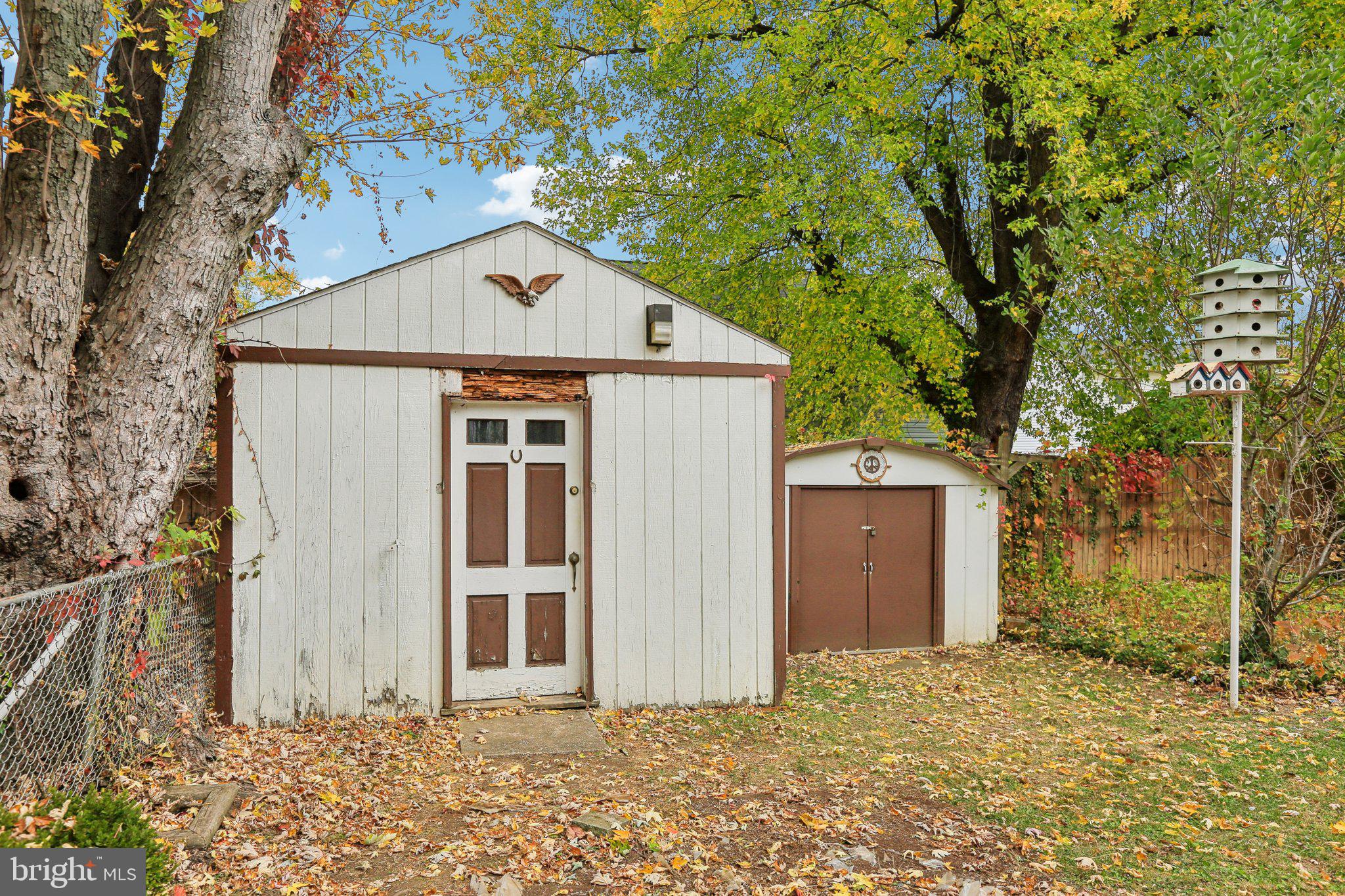 ARUNDEL GARDENS - Residential