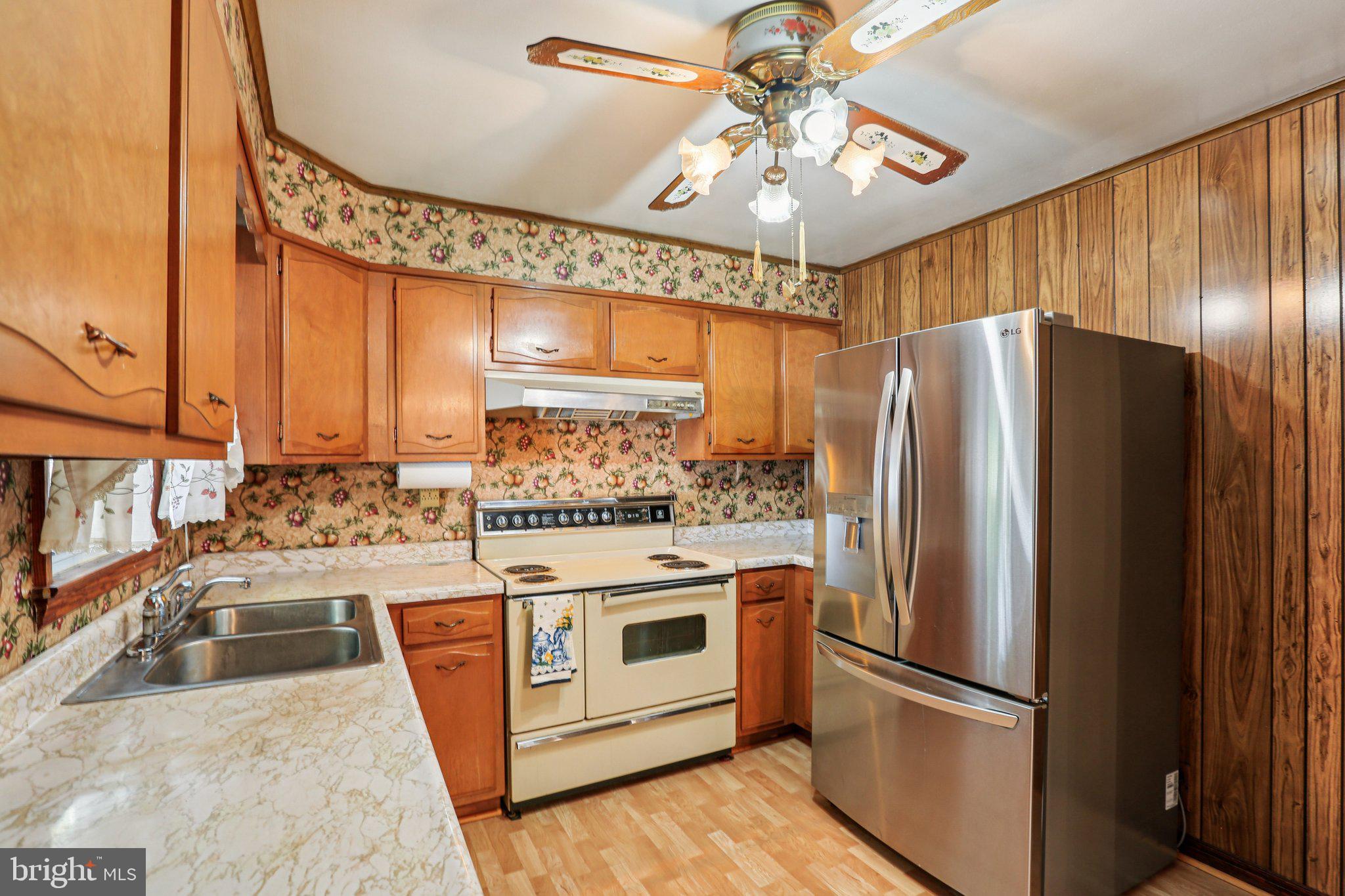 ARUNDEL GARDENS - Residential