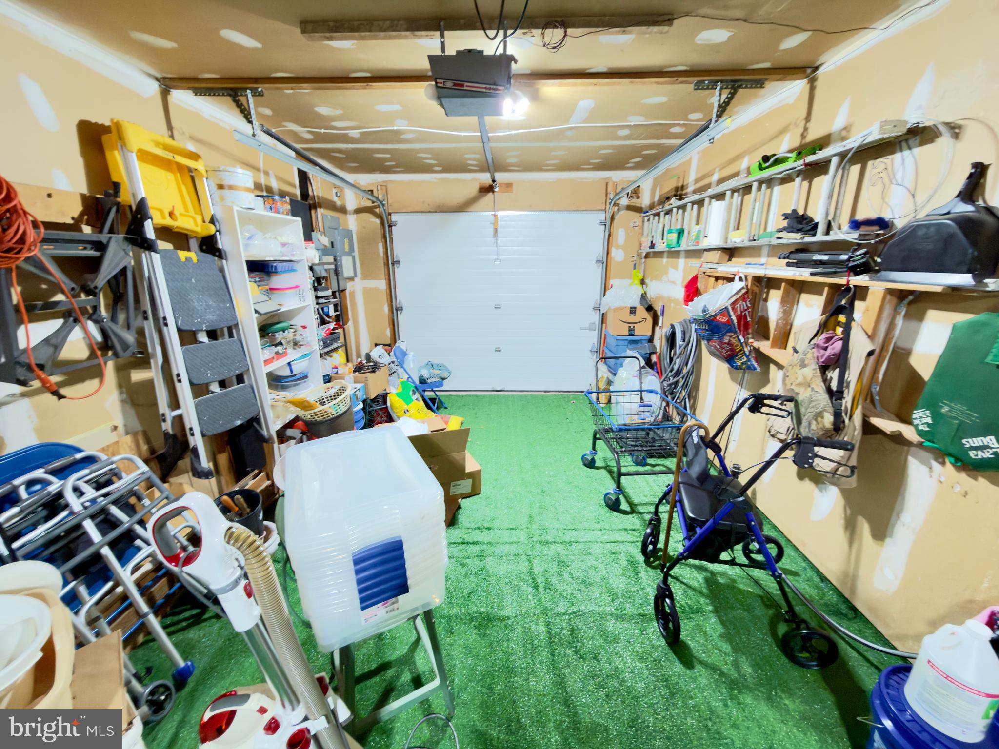 NESHAMINY VALLEY - Residential