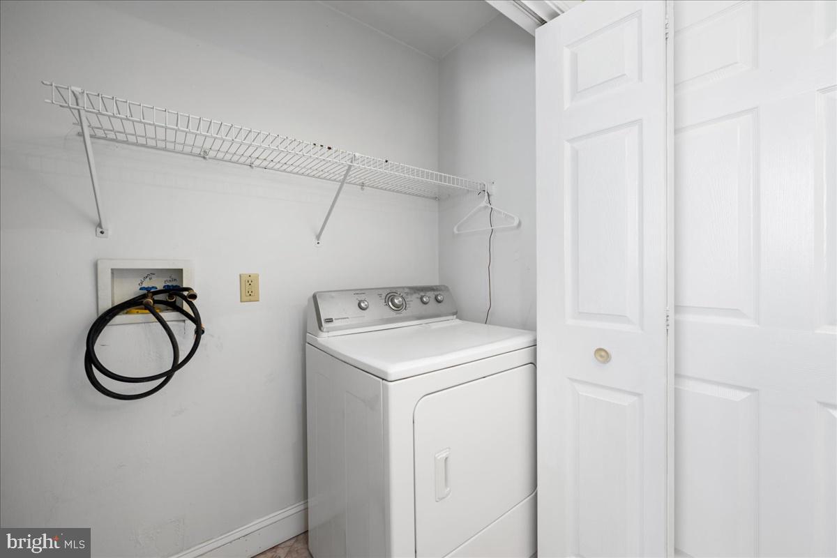 OAKVIEW - Residential