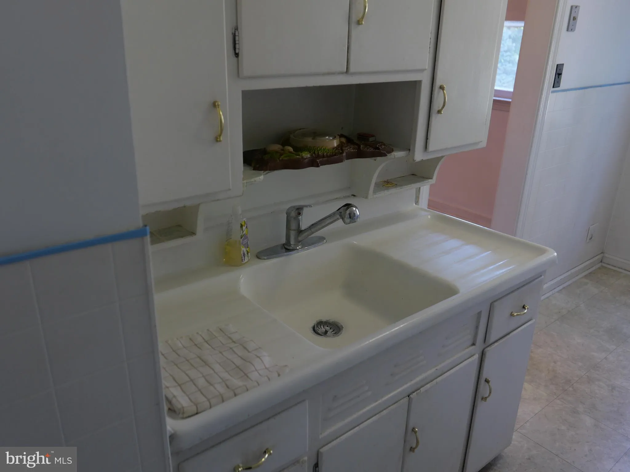 Drexel Hill, Pennsylvania 19026, United States, 3 Bedrooms Bedrooms, ,1 BathroomBathrooms,Residential,Active,193619