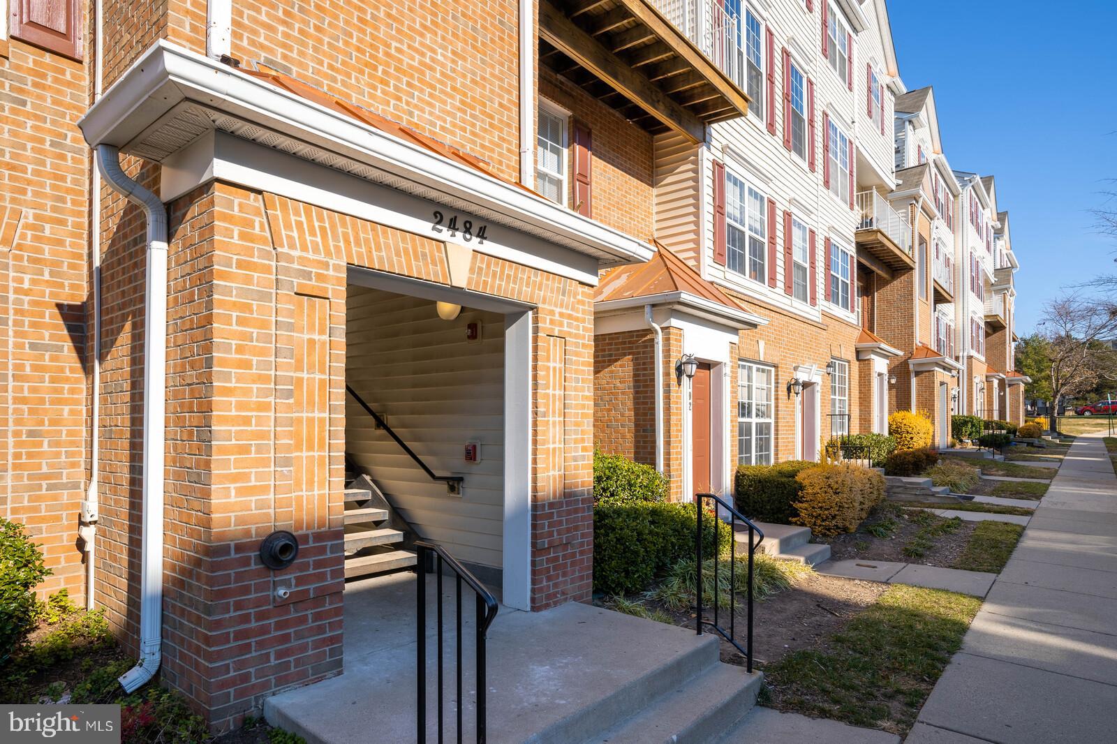 MANORS AT MCNAIR FARMS - Residential