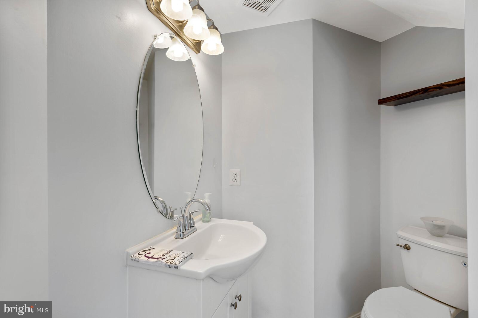 MANORS AT MCNAIR FARMS - Residential