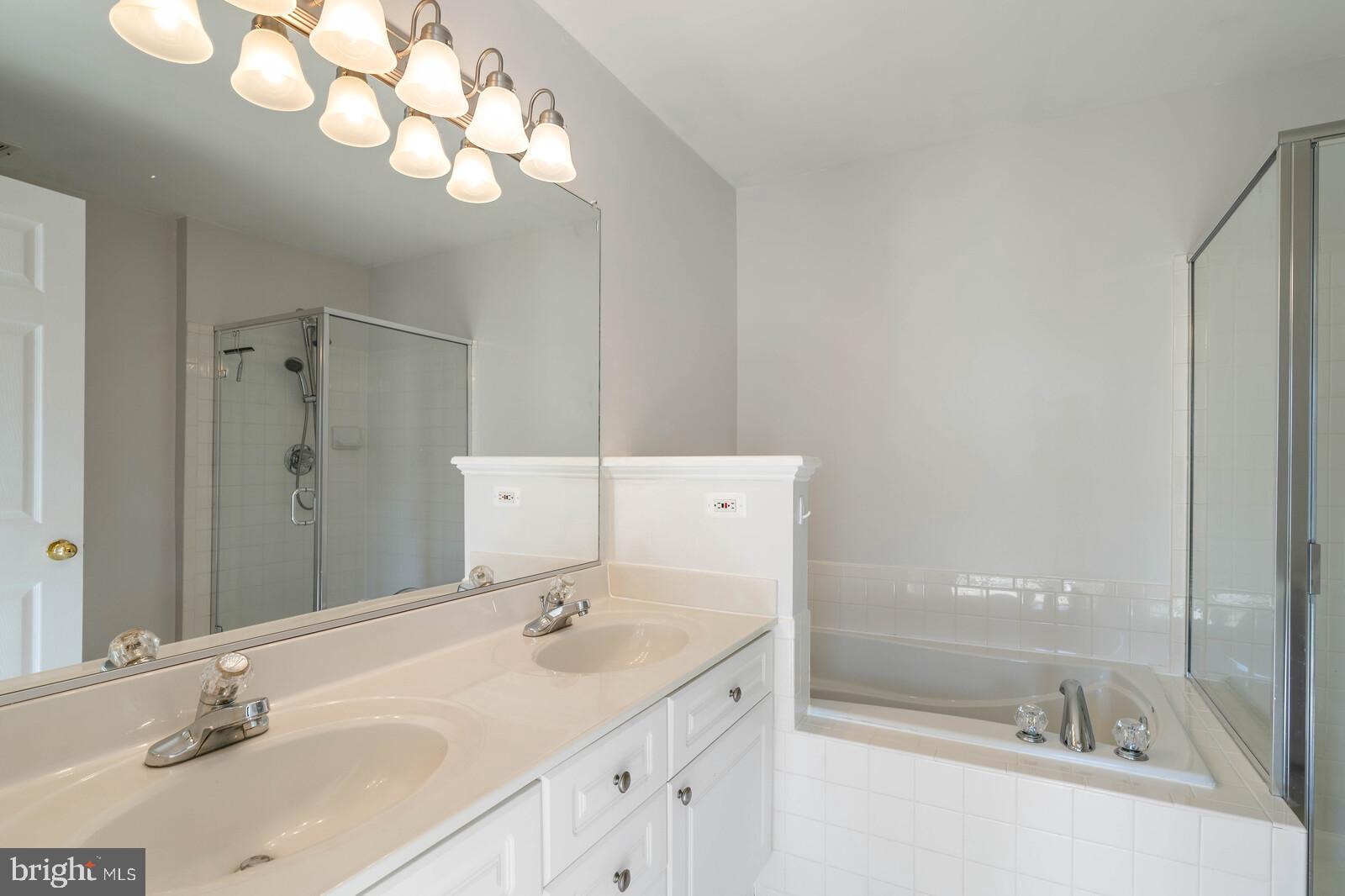 MANORS AT MCNAIR FARMS - Residential