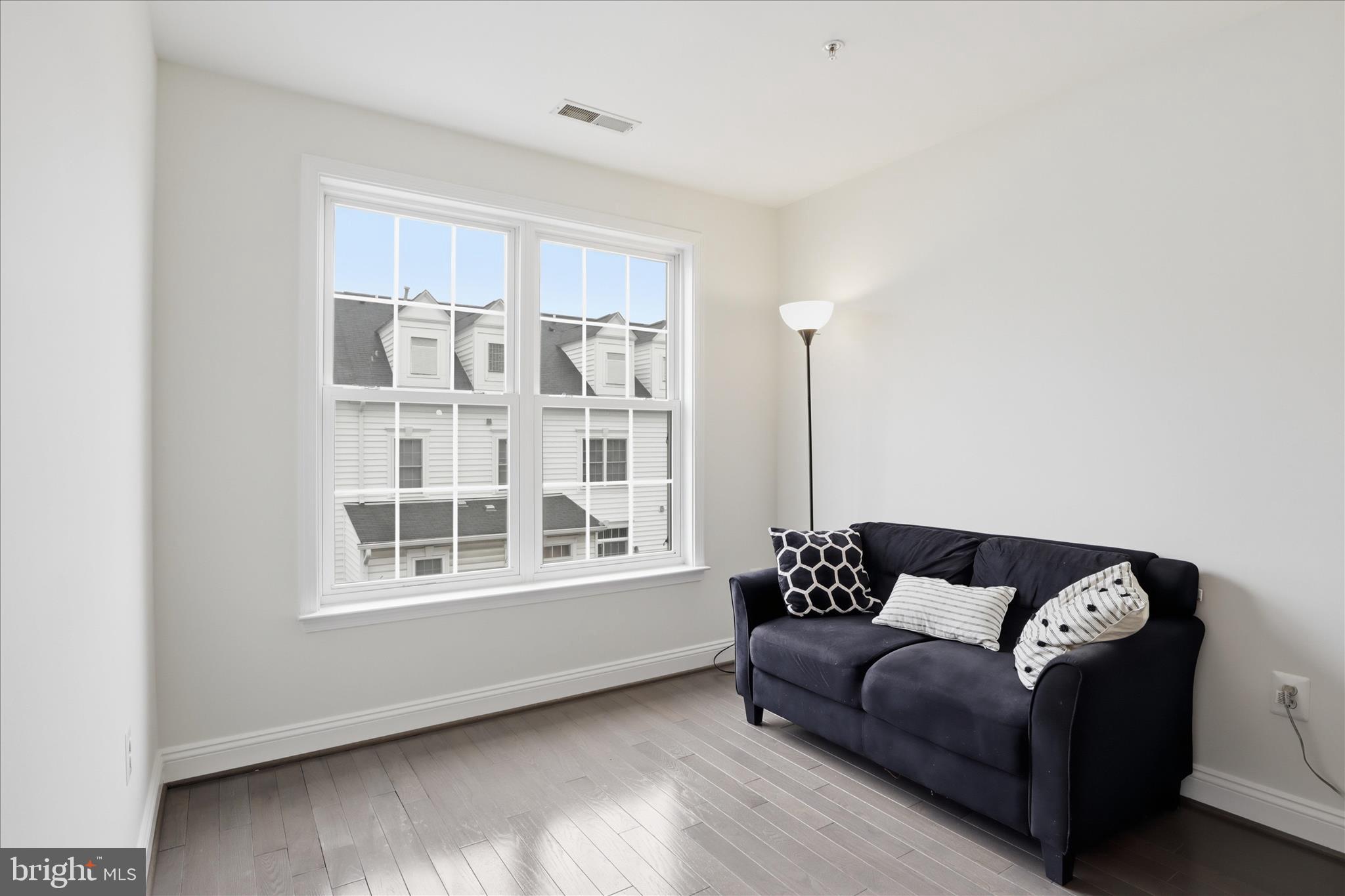 CAMDEN CROSSING - Residential