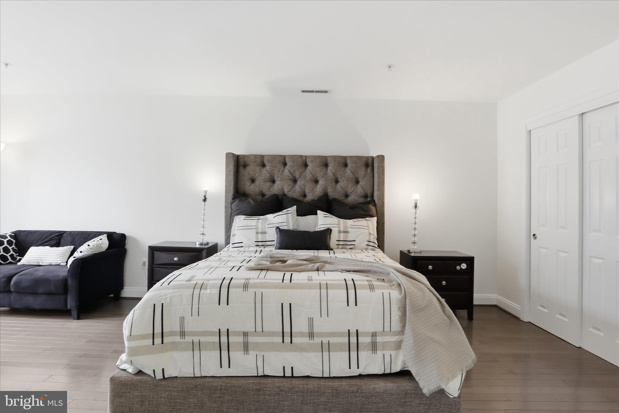 CAMDEN CROSSING - Residential
