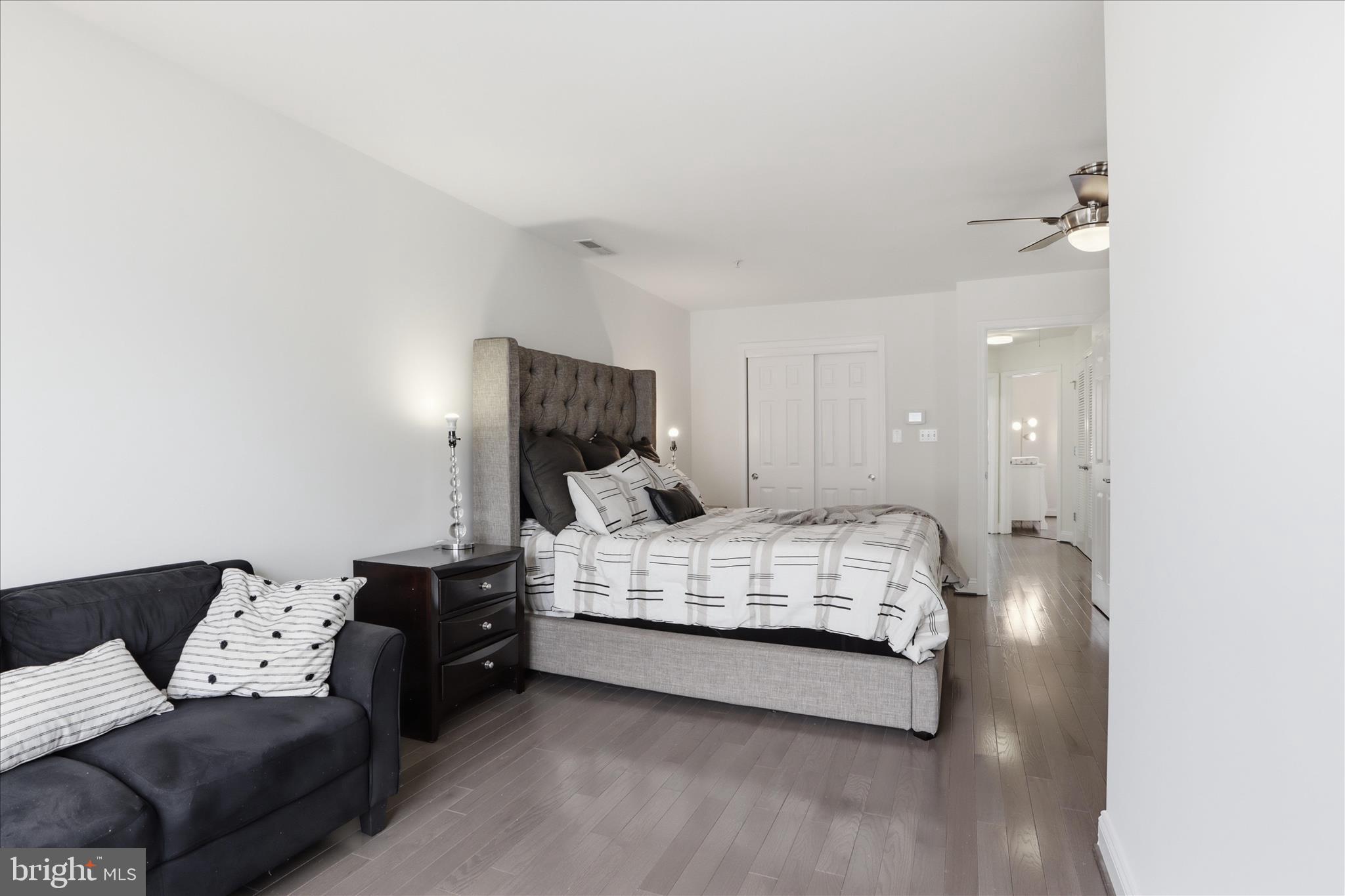 CAMDEN CROSSING - Residential