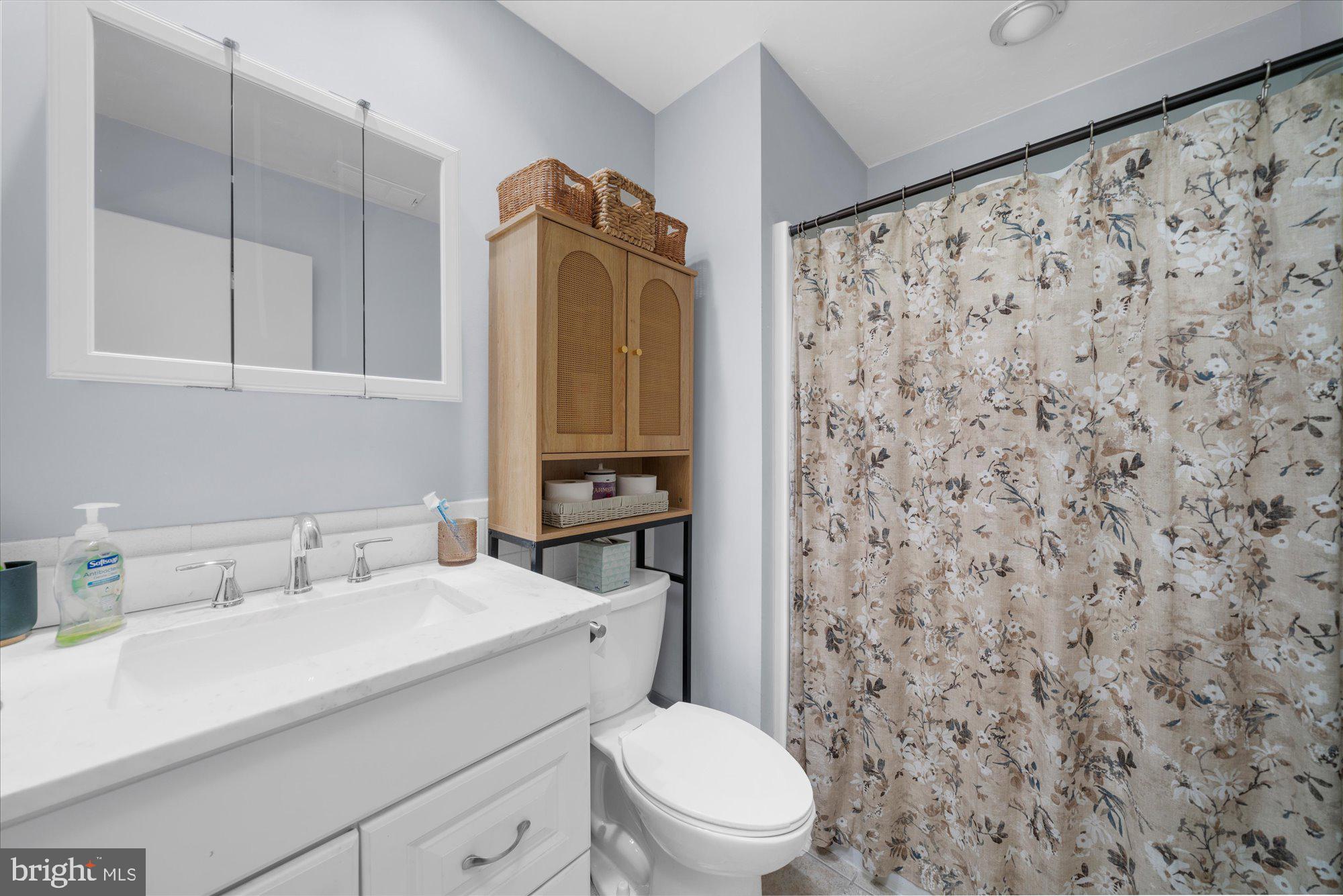 FLYING HILLS - Residential