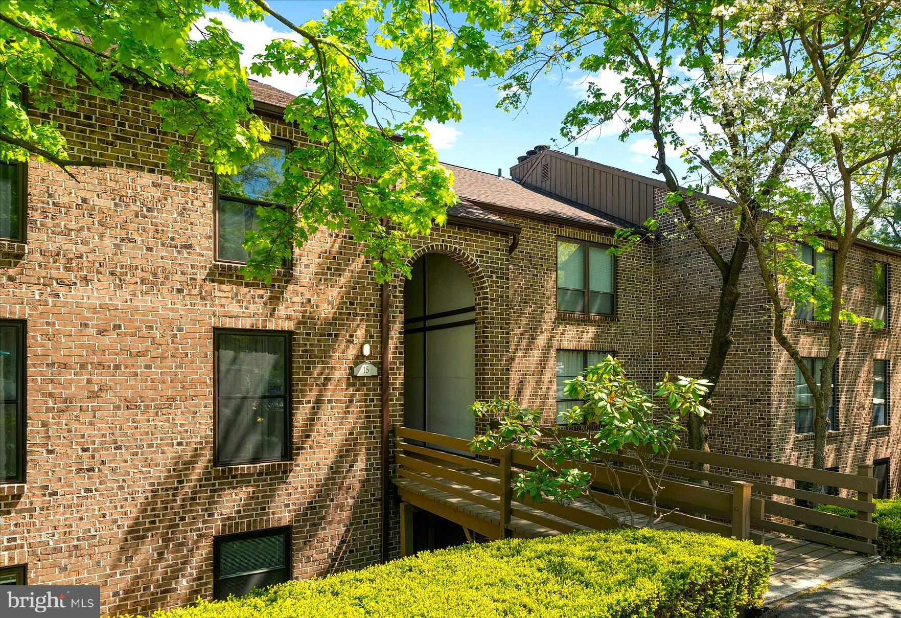 Welcome Fairway Road 15-C, This stunning 2-bedroom, 2-bathroom condo in the desirable Flying Hills community. Enter into foyer which is your access to inviting space filled with natural light.
The seamless flow between the kitchen, living room, and dining area creates an ideal setup for entertaining. The kitchen features ample granite counter space and stylish light grey cabinetry, complemented by new stainless-steel appliances, making it a delight for any home chef.
A striking wall of glass leads to a covered porch, offering picturesque views of the 10th Fairway—perfect for enjoying morning coffee or evening relaxation. The spacious living room includes a cozy corner wood-burning or gas fireplace (gas line connection). Most condos do not have a fireplace!
The primary suite serves as a private retreat, complete with its own bathroom and walk-in closet, while the second bedroom is versatile for guests, an office, or more.
Located conveniently, this well-appointed condo offers easy access to shopping, dining, and recreational activities. This home is more than just a living space; it’s a lifestyle choice with access to parks, walking trails, a pool, golf, and restaurants in the desirable Flying Hills enclave!