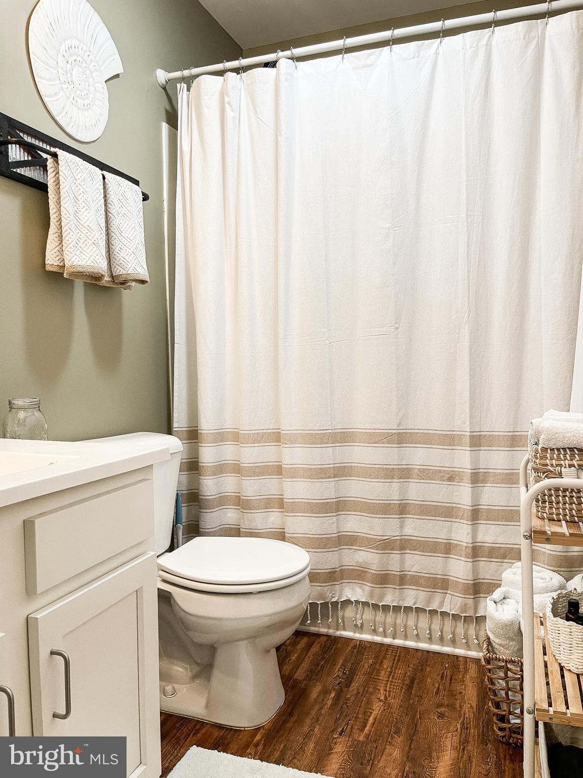 FORT HILL FARMS - Residential