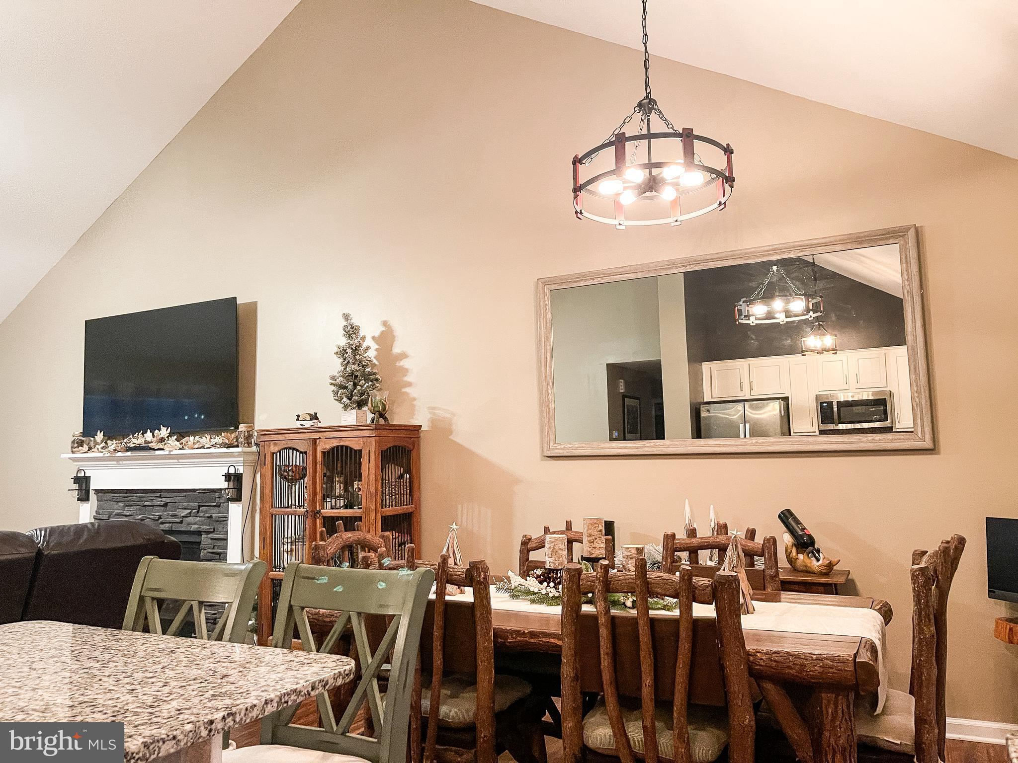 FORT HILL FARMS - Residential