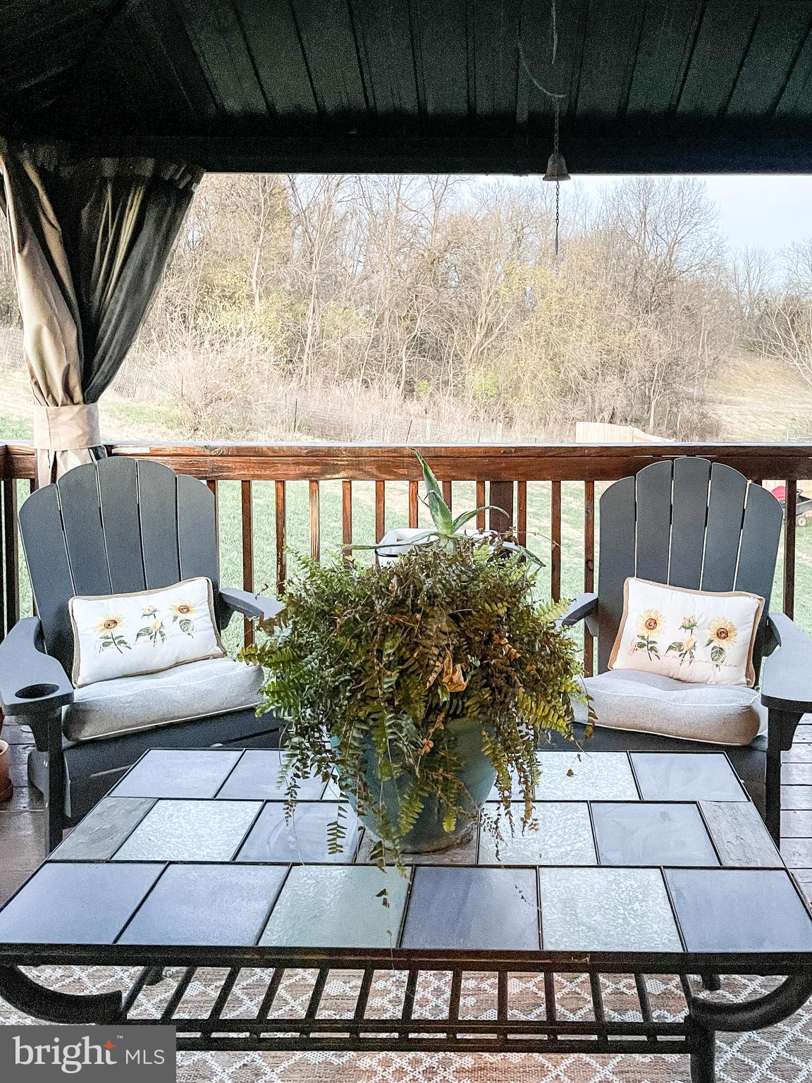 FORT HILL FARMS - Residential