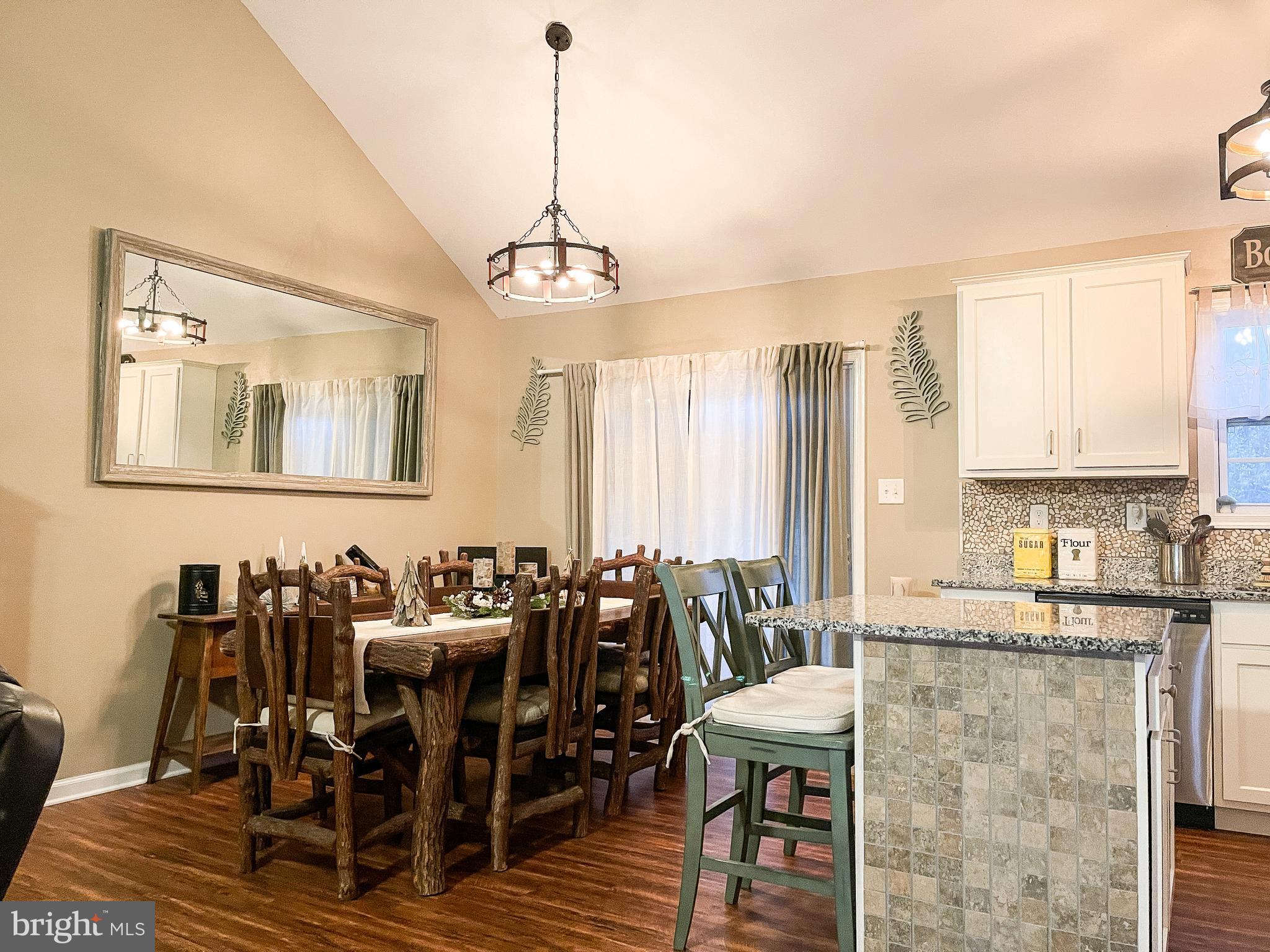 FORT HILL FARMS - Residential