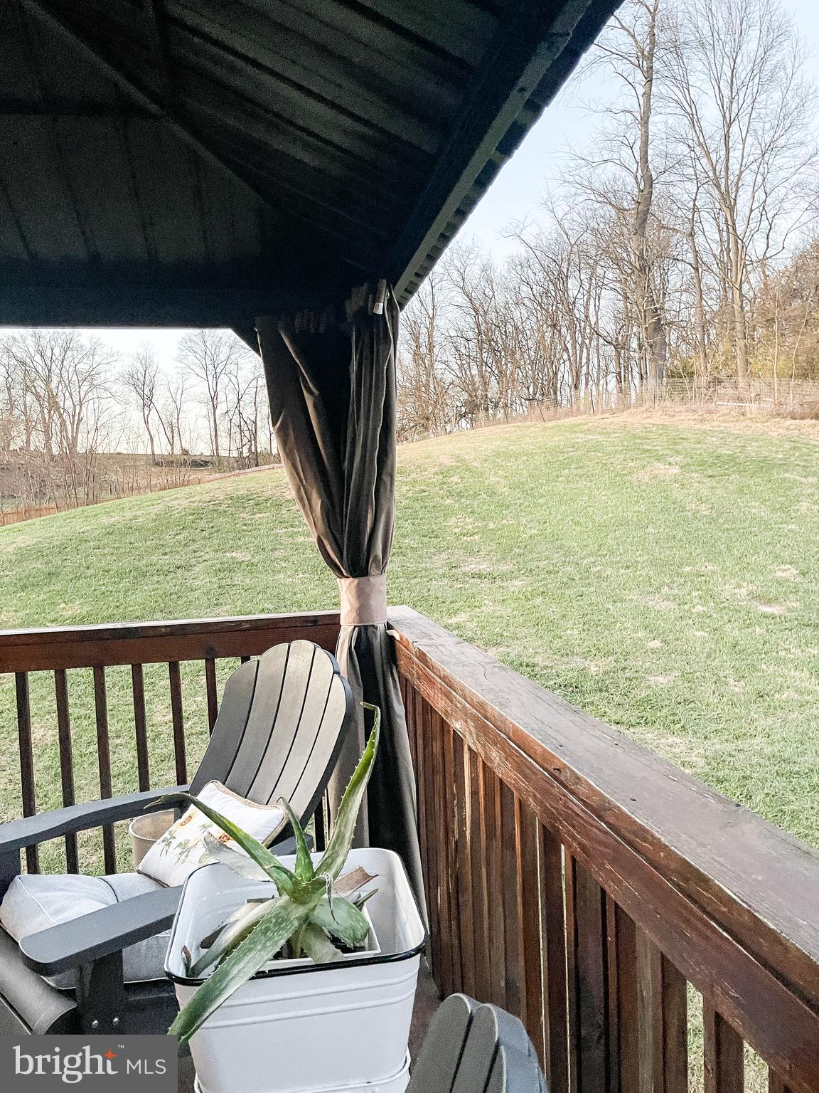 FORT HILL FARMS - Residential