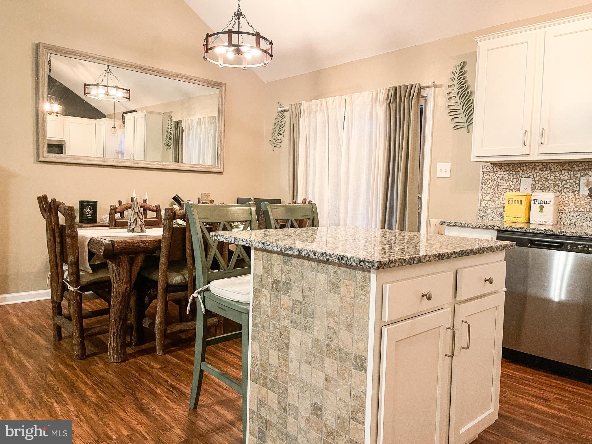 FORT HILL FARMS - Residential