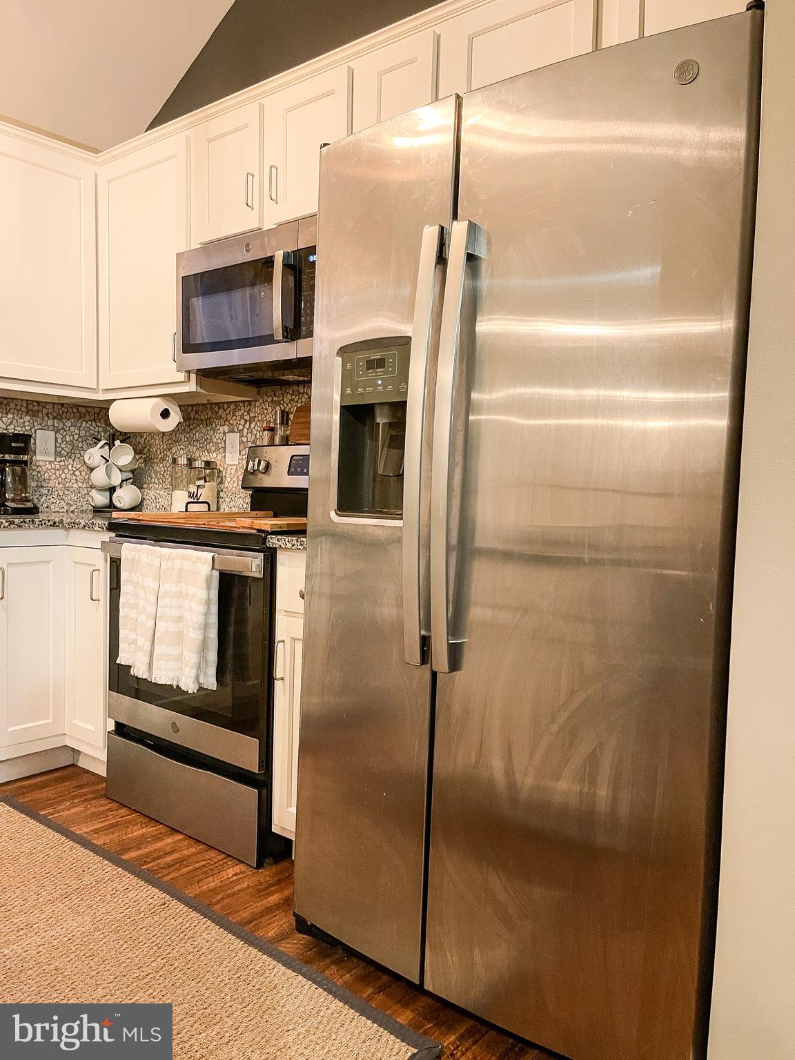 FORT HILL FARMS - Residential