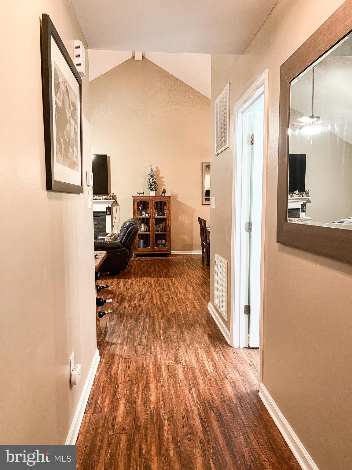 FORT HILL FARMS - Residential