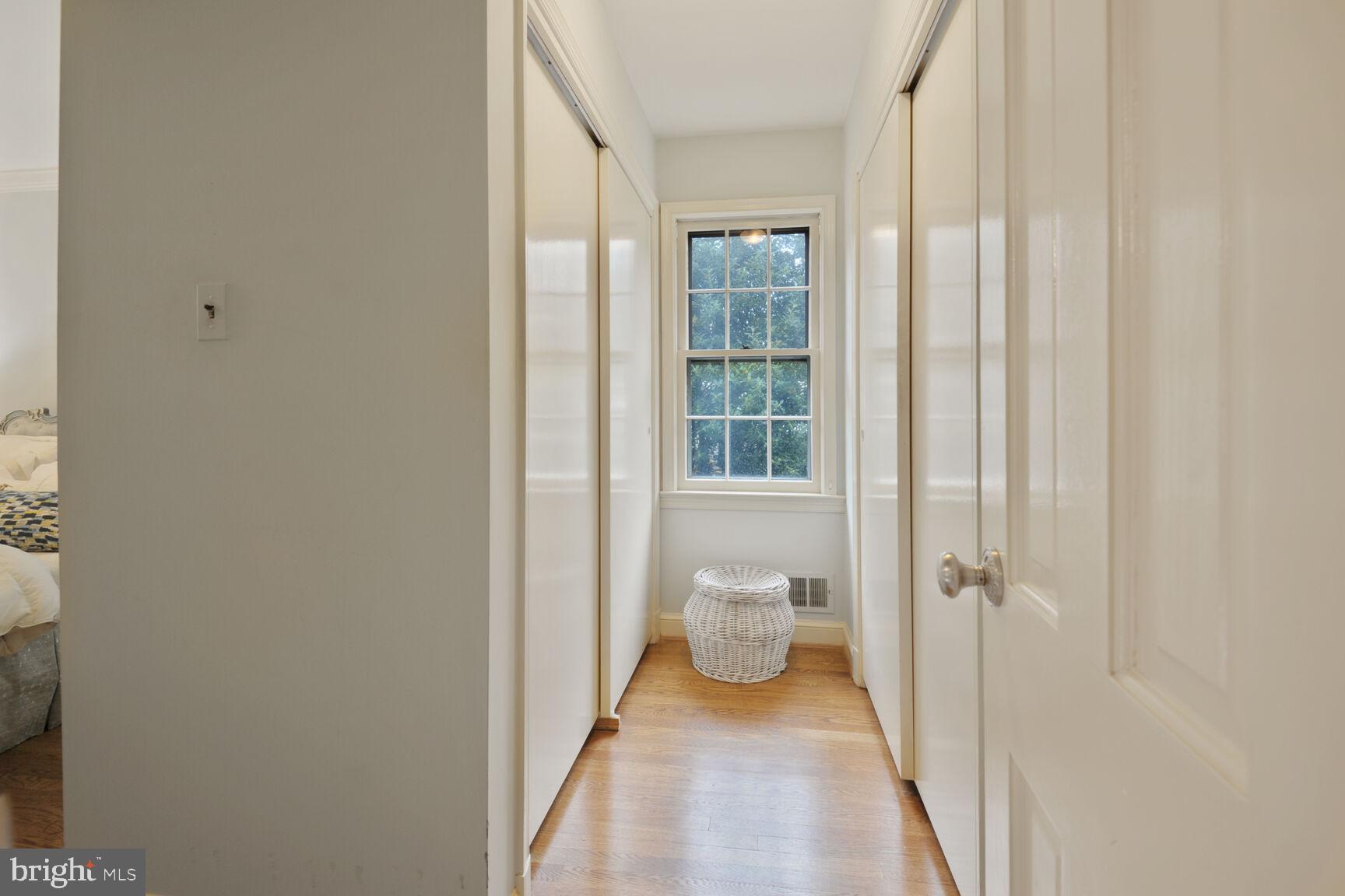 BRADLEY MANOR - Residential