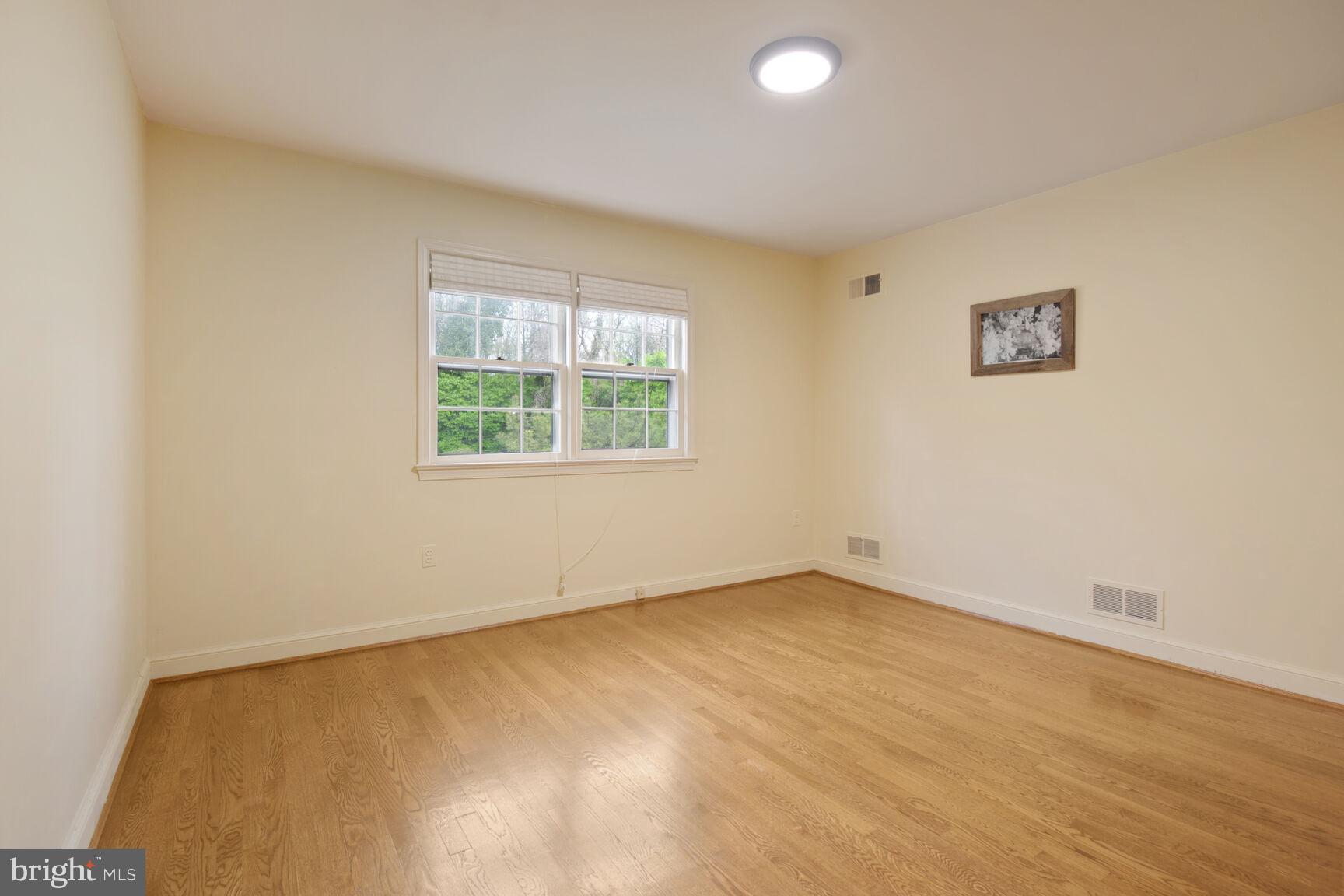 BRADLEY MANOR - Residential