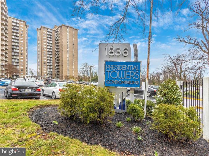 PRESIDENTIAL TOWERS - Residential