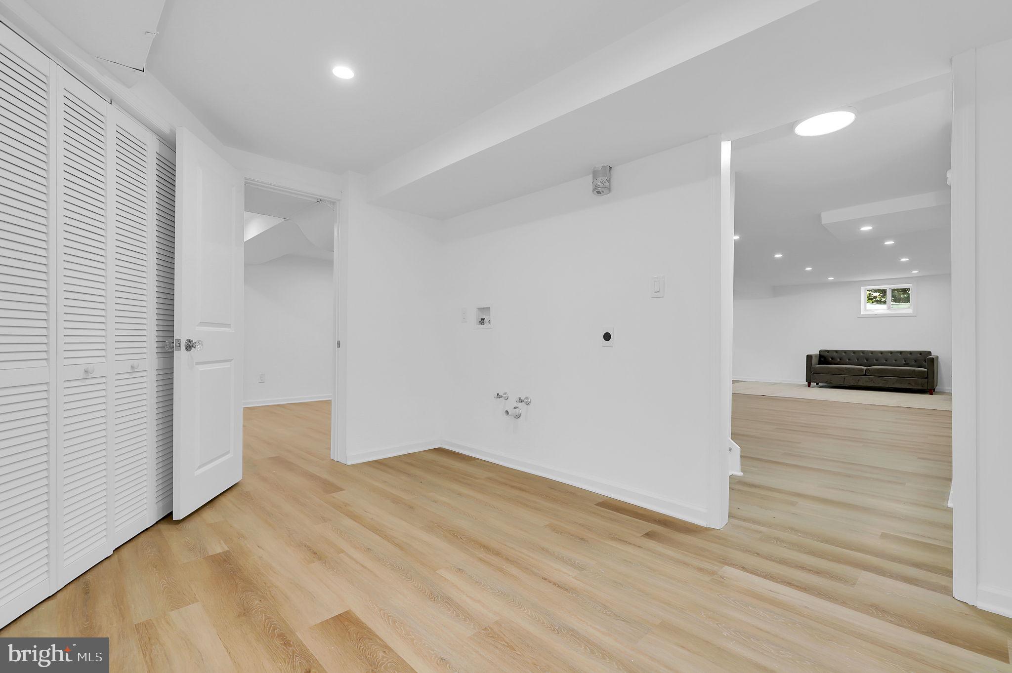 BELLS MILL VILLAGE - Residential