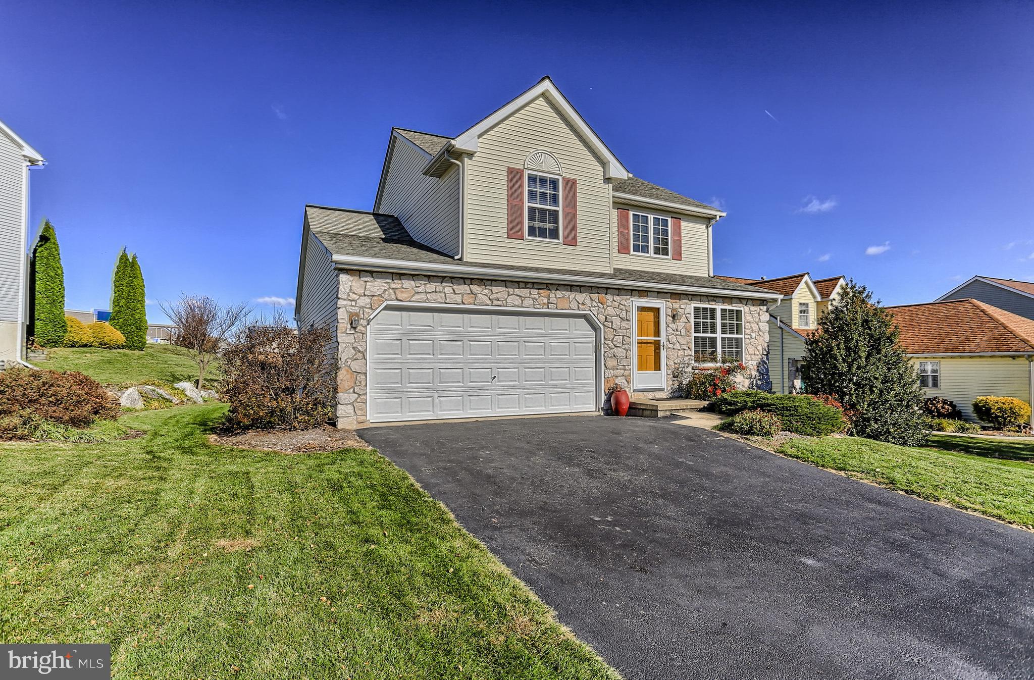 BLOSSOM HILL - Residential